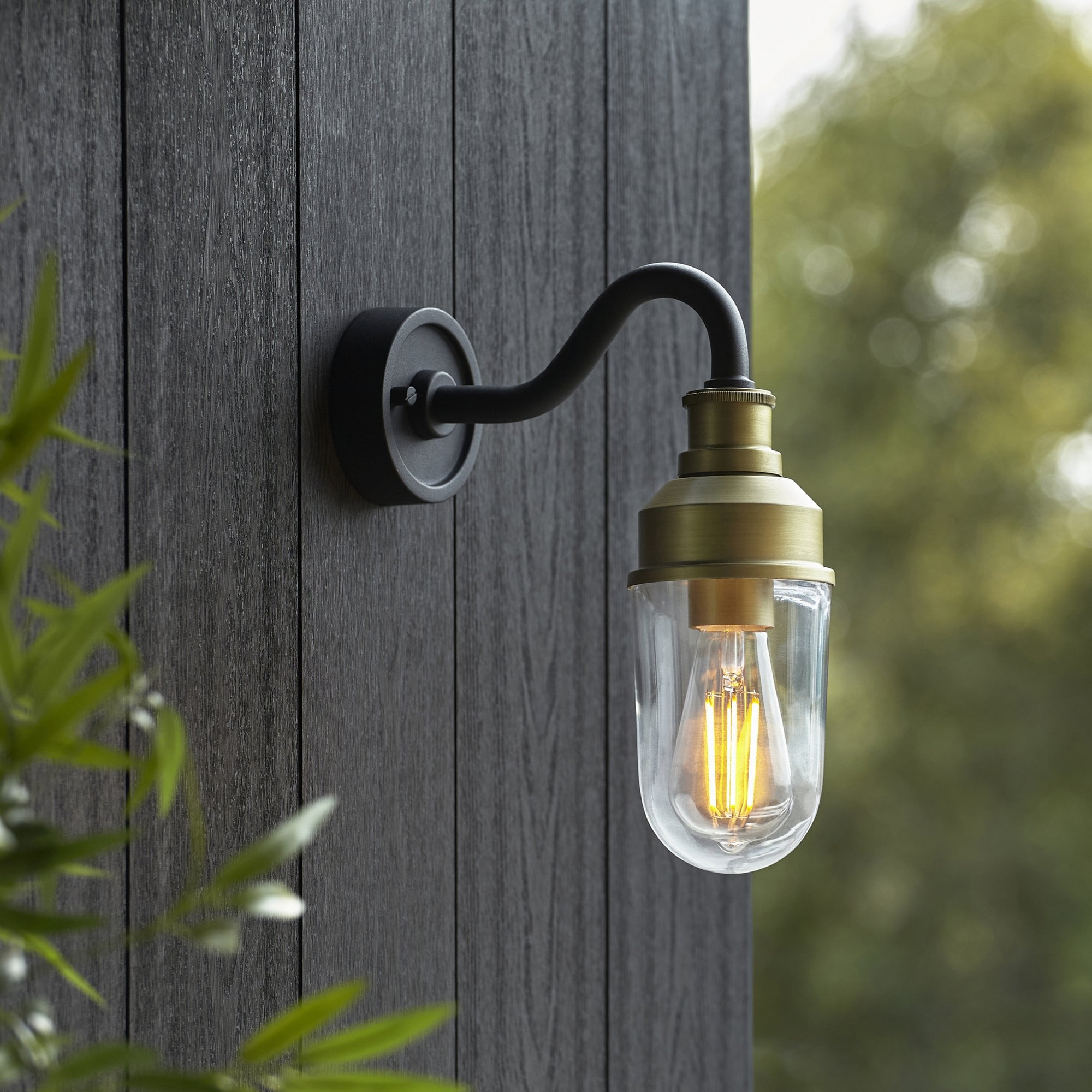 95887 Outdoor Wall 1 Light Matt Black And Brushed Gold Finish With Clear Glass