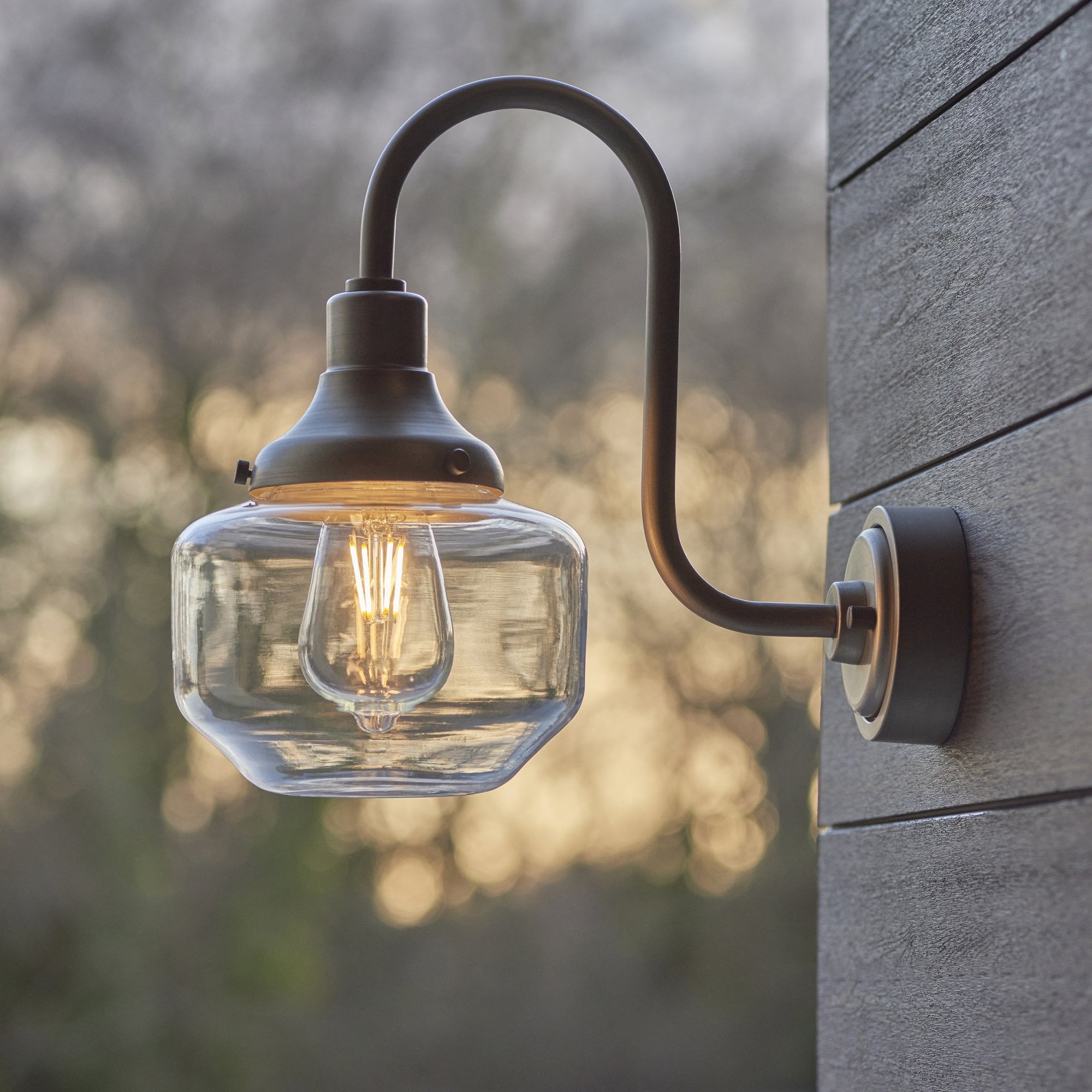 95894 Outdoor Wall 1 Light Brushed Silver Finish And Clear Glass