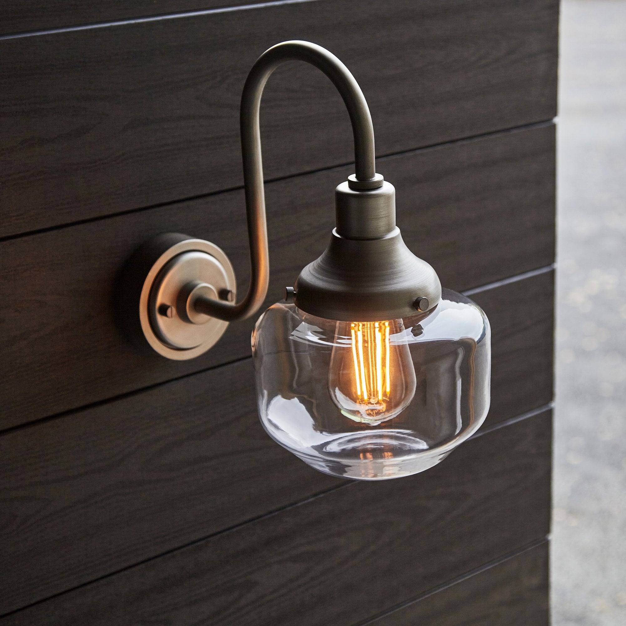 95894 Outdoor Wall 1 Light Brushed Silver Finish And Clear Glass