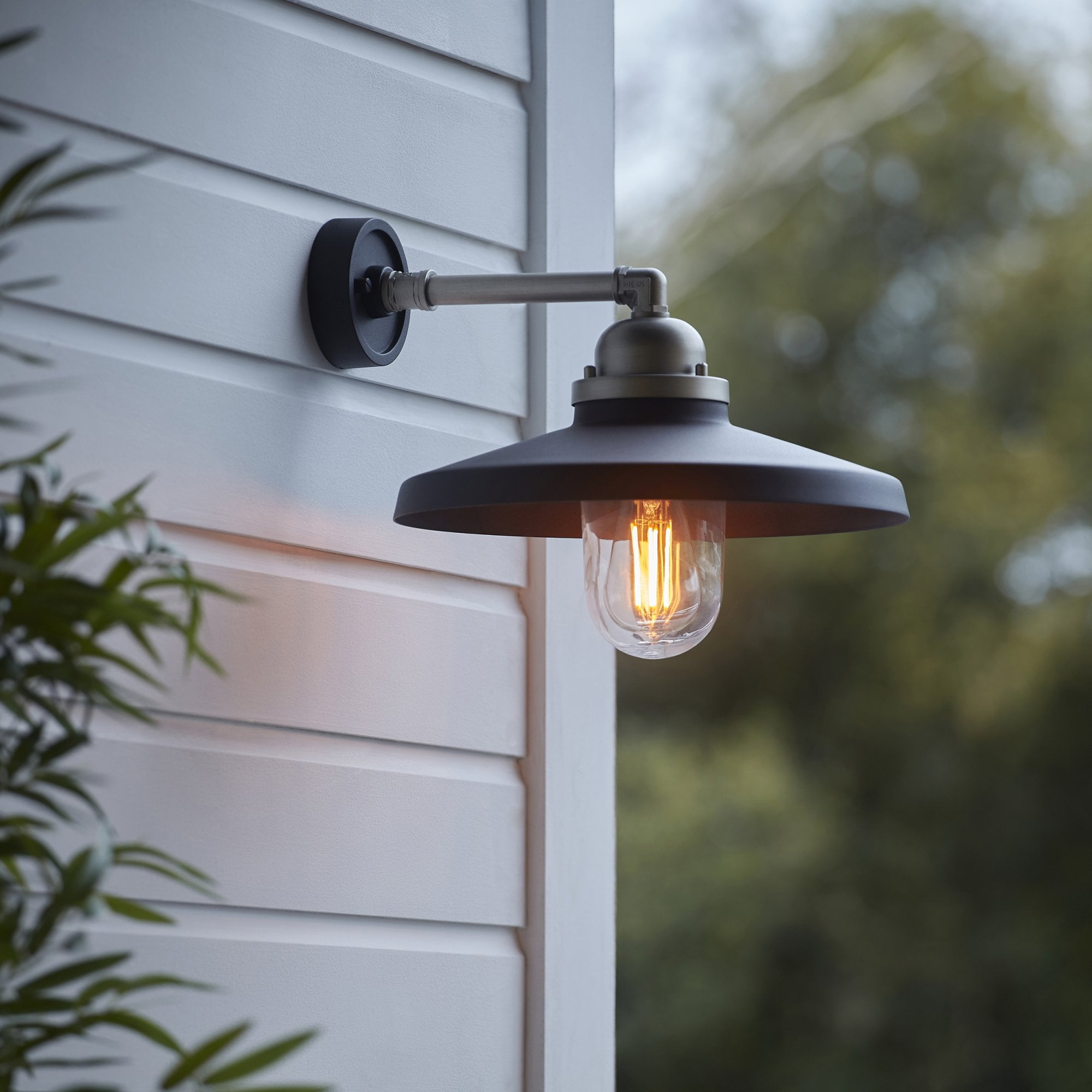 95901 Outdoor Wall 1 Light Matt Black And Brushed Silver Finish With Clear Glass