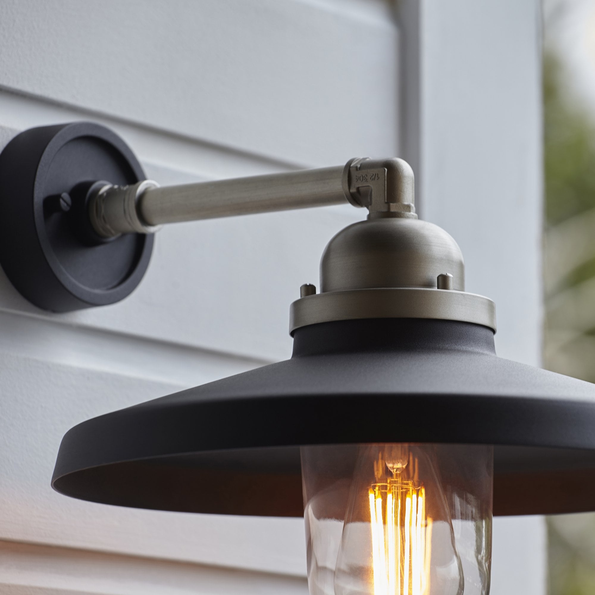 95901 Outdoor Wall 1 Light Matt Black And Brushed Silver Finish With Clear Glass