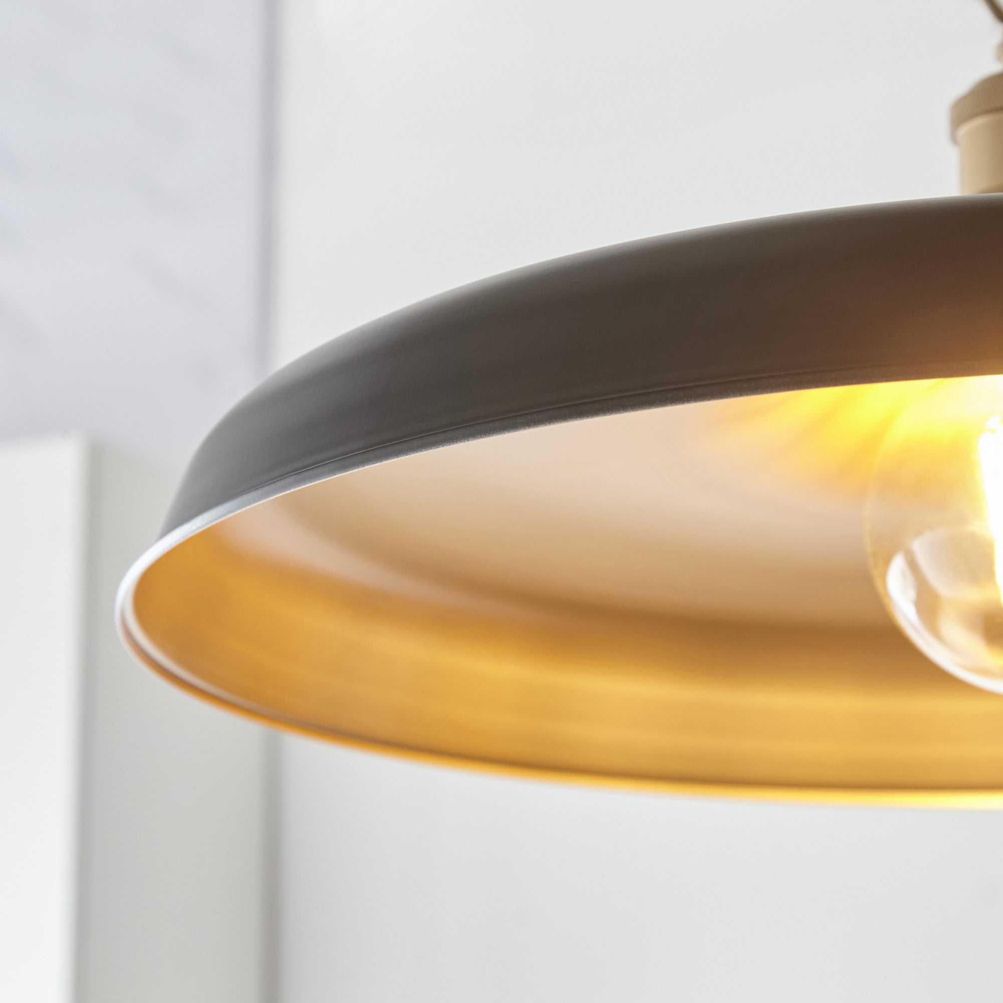 99998 Pendant 1 Light Matt Black And Satin Gold Paint