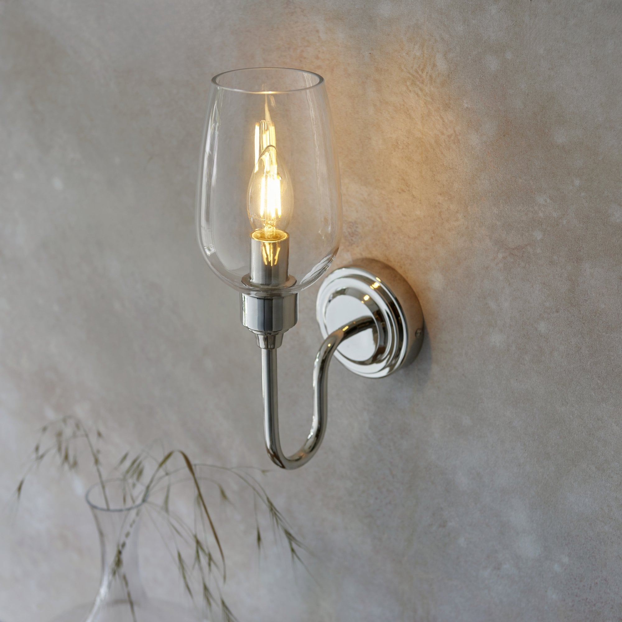 103316 Wall 1 Light Bright Nickel Plate And Clear Glass