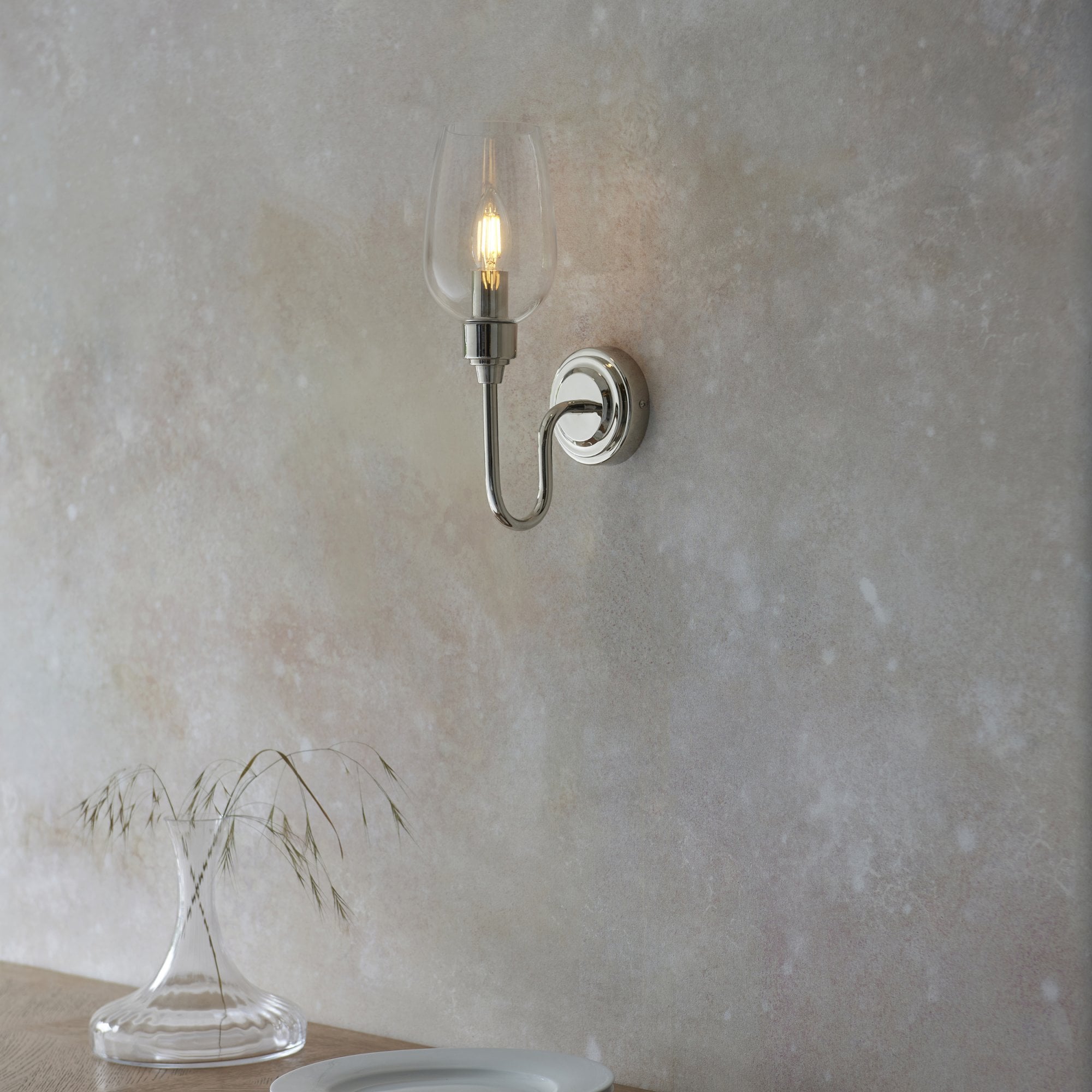 103316 Wall 1 Light Bright Nickel Plate And Clear Glass