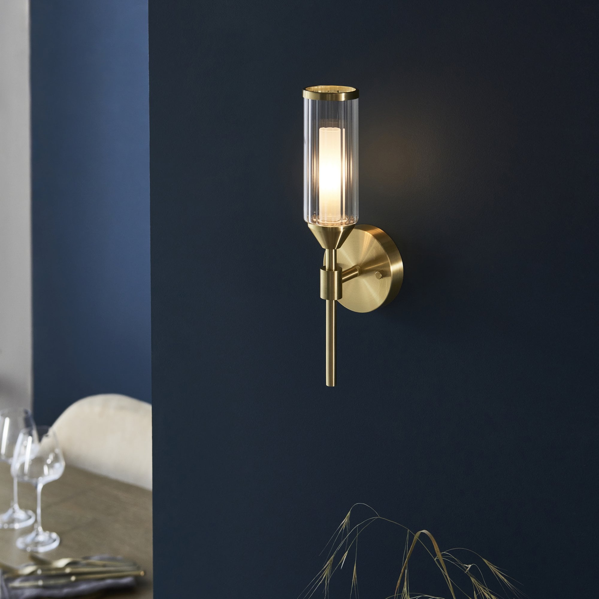 106258 Wall 1 Light Satin Brass Plate With Clear And Frosted Glass