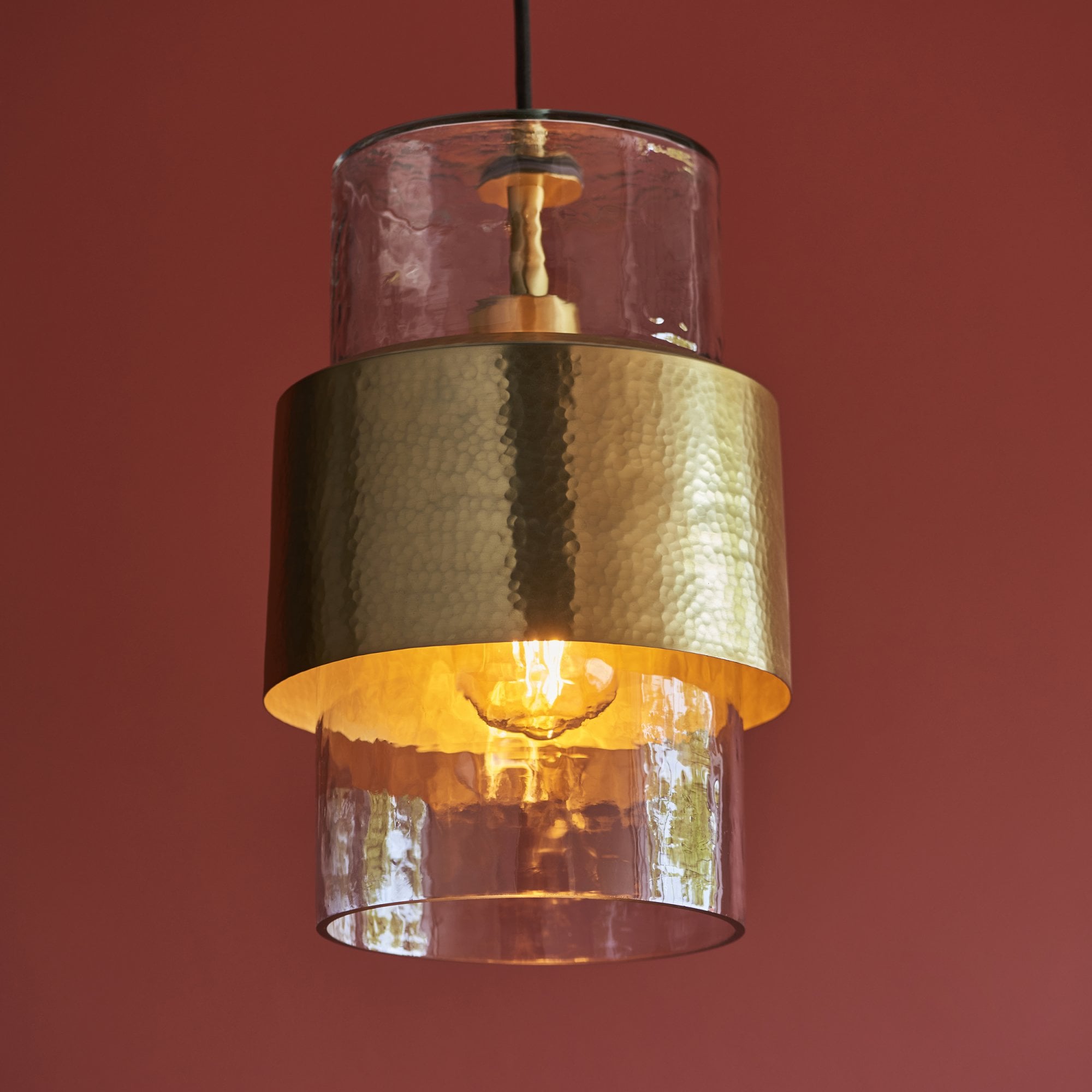 106718 Pendant 1 Light Hammered Brass Plate And Textured Clear Glass