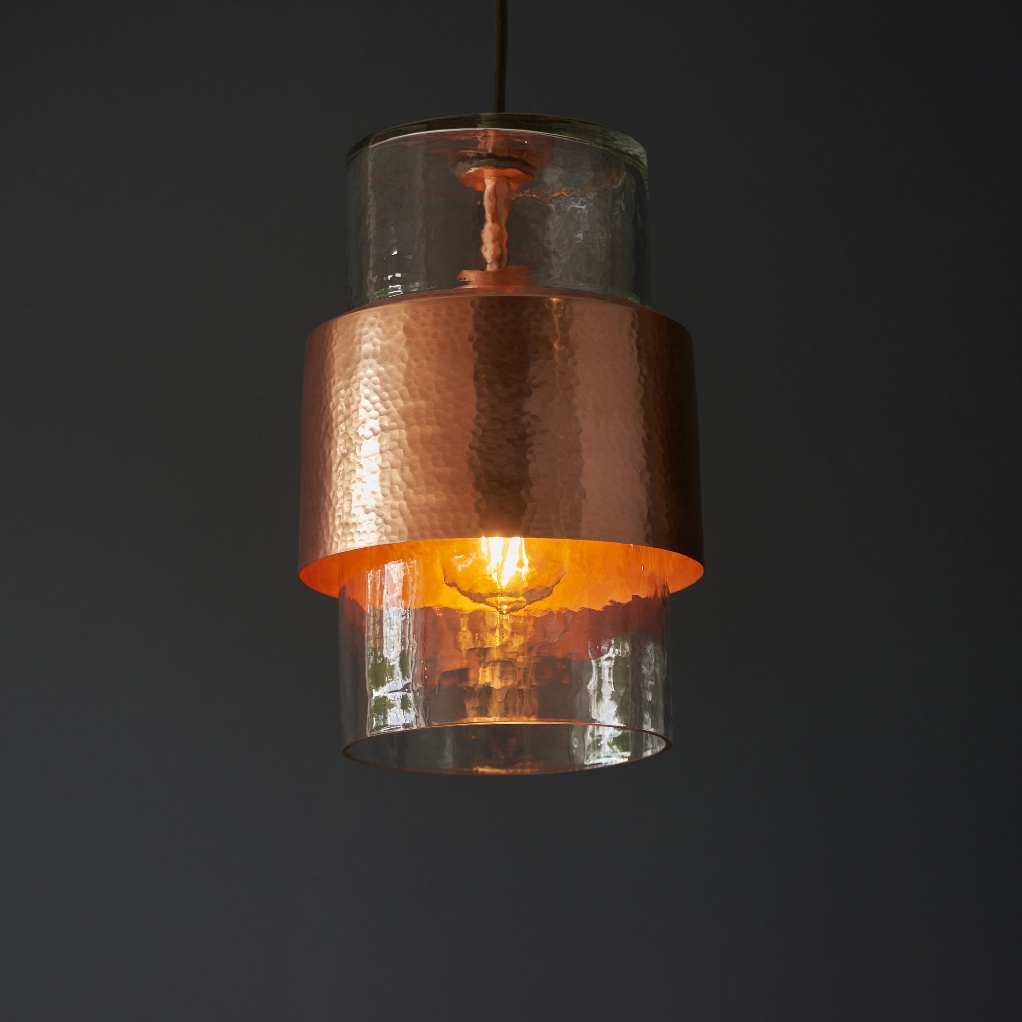 106720 Pendant 1 Light Hammered Copper Plate And Textured Clear Glass