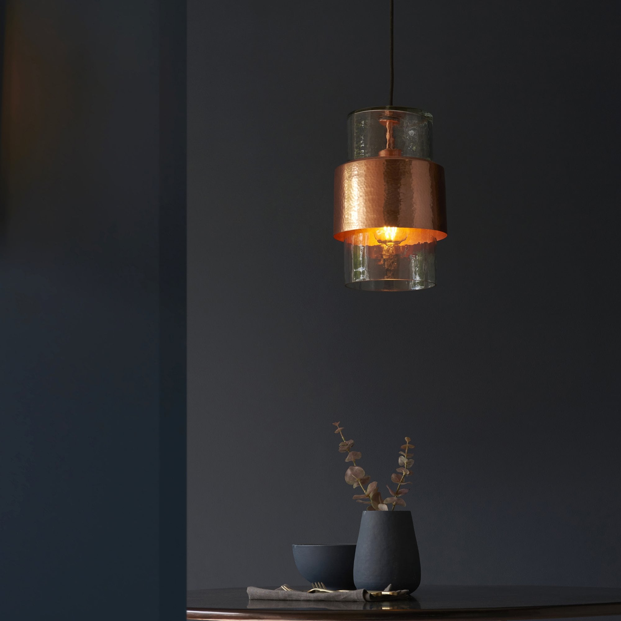 106720 Pendant 1 Light Hammered Copper Plate And Textured Clear Glass