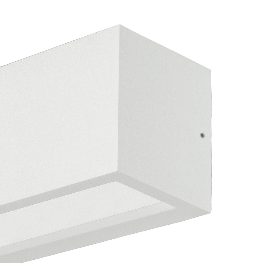 M8353 Utah Outdoor 1 Light Wall Lamp Up/Down White