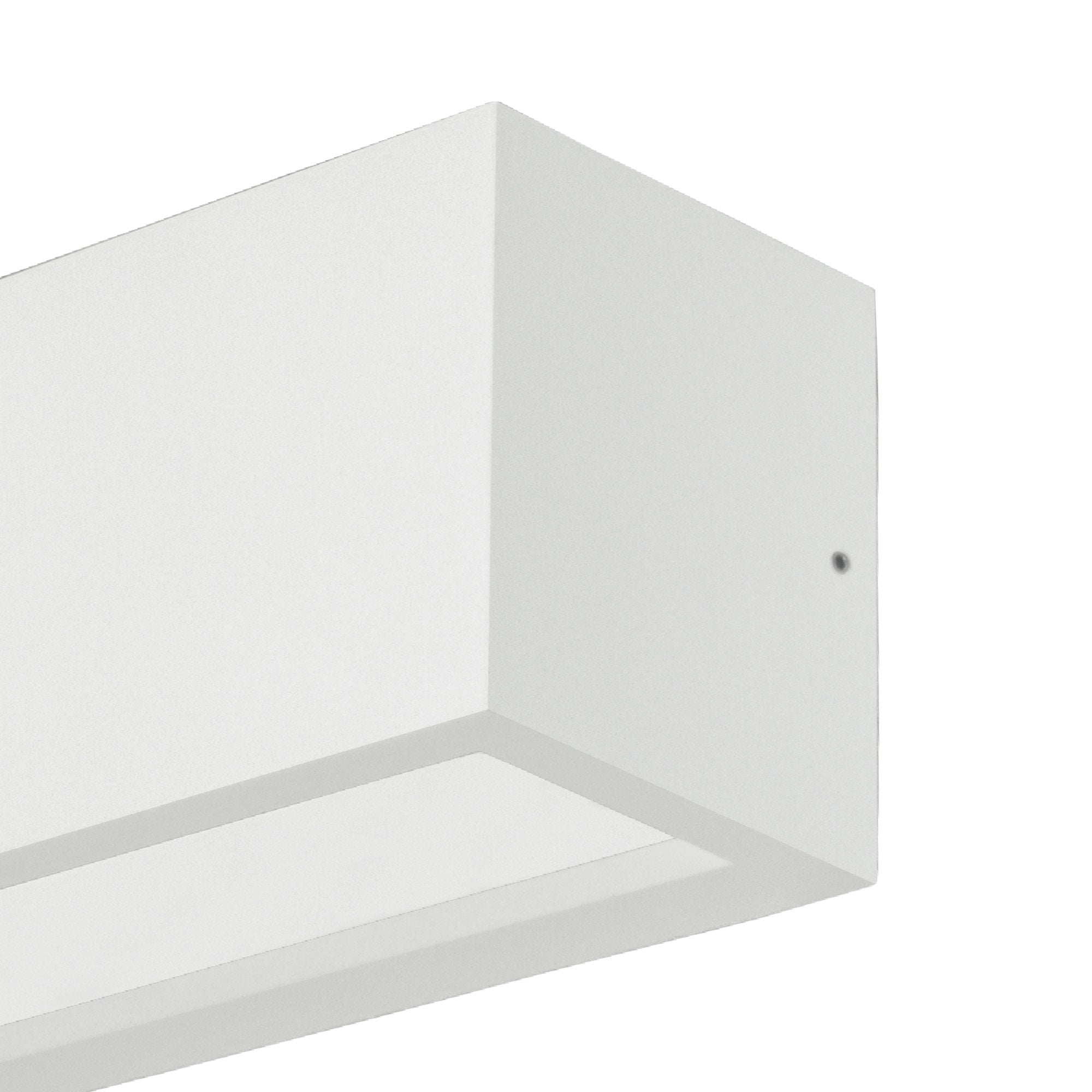 M8353 Utah Outdoor 1 Light Wall Lamp Up/Down White
