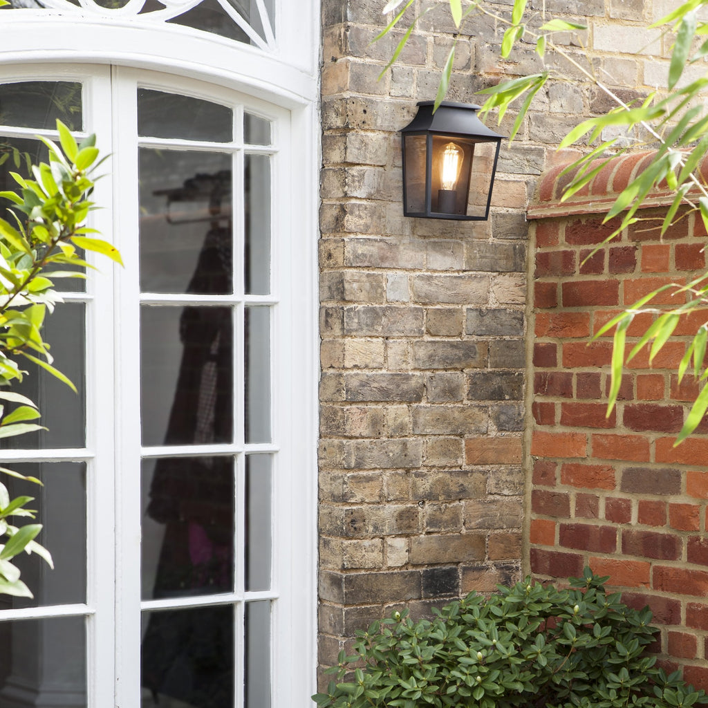 1340013 Richmond 235 Outdoor Wall Light Textured Black