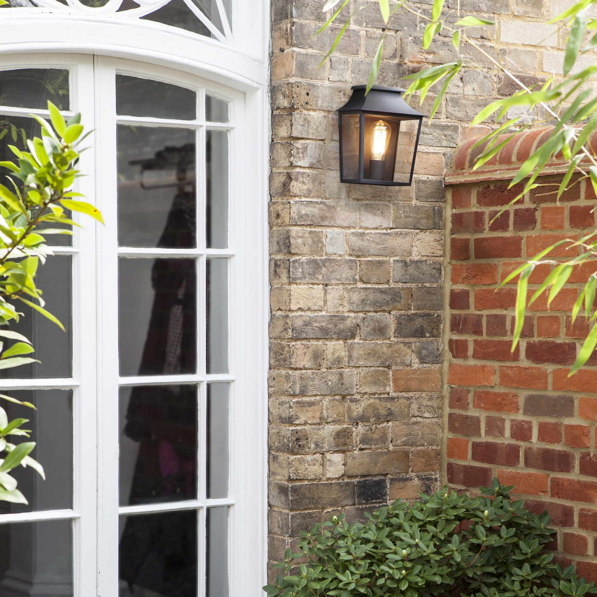 1340013 Richmond 235 Outdoor Wall Light Textured Black