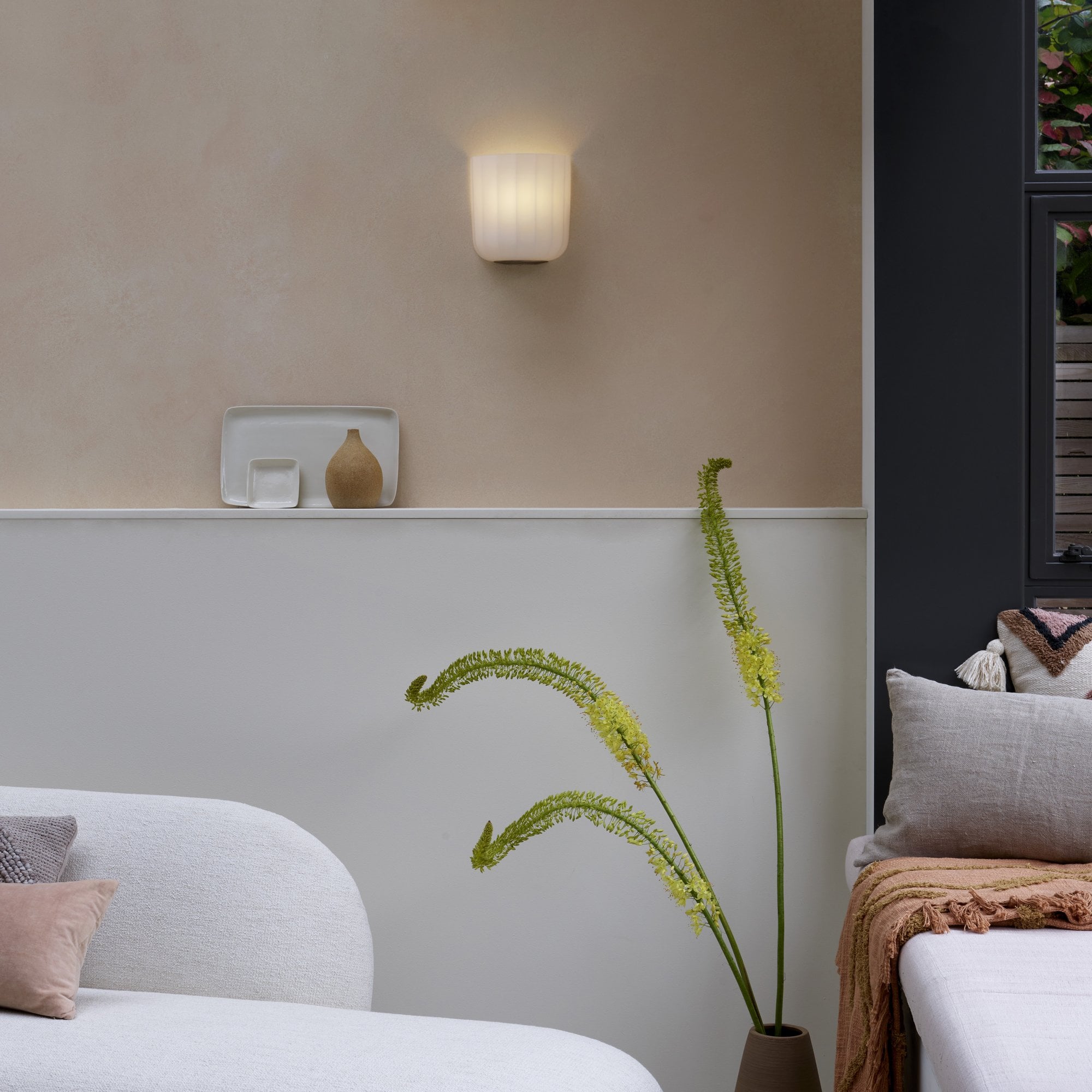 Veo Wall  Light Matt Bronze