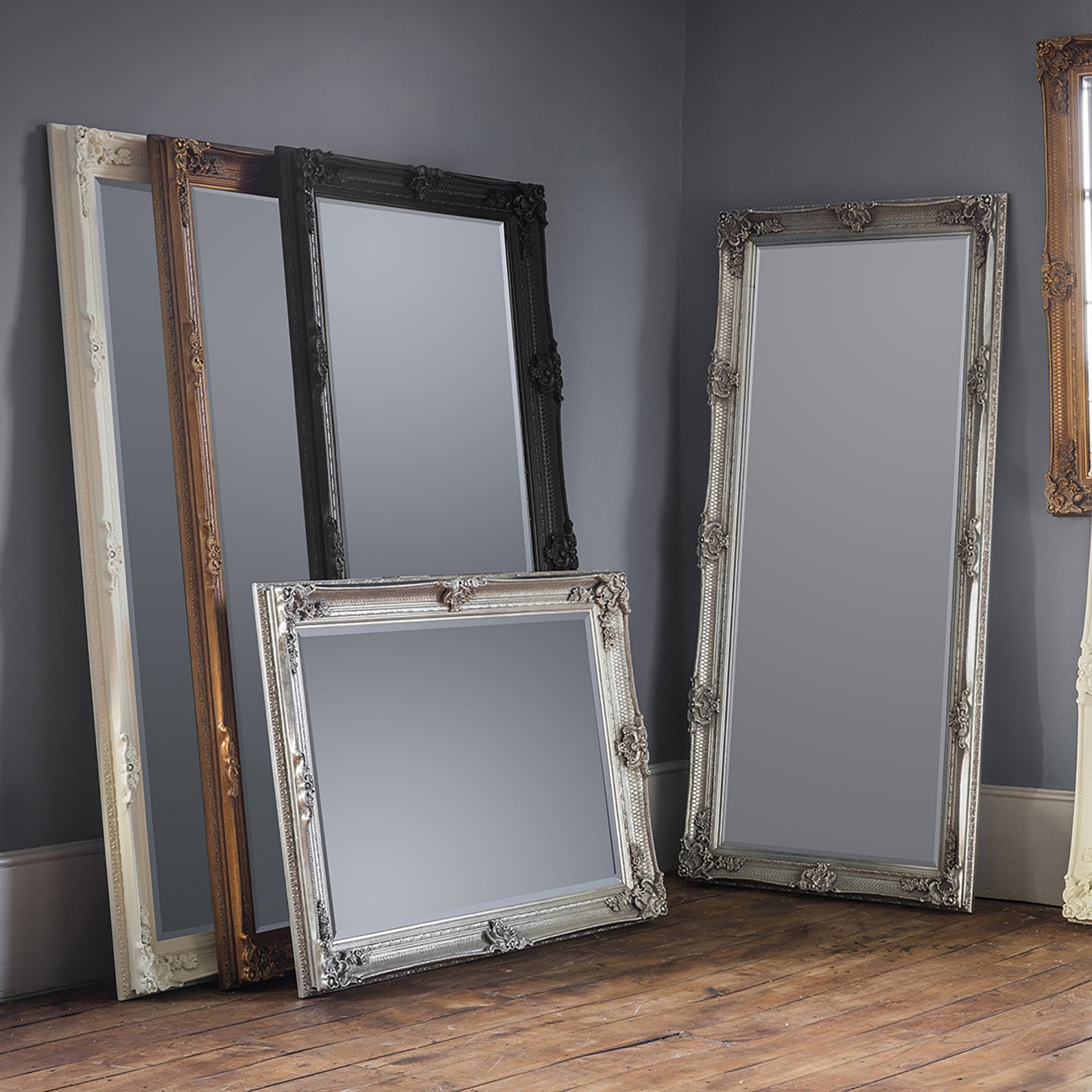109493 Black Wood Rectangle Leaner Mirror