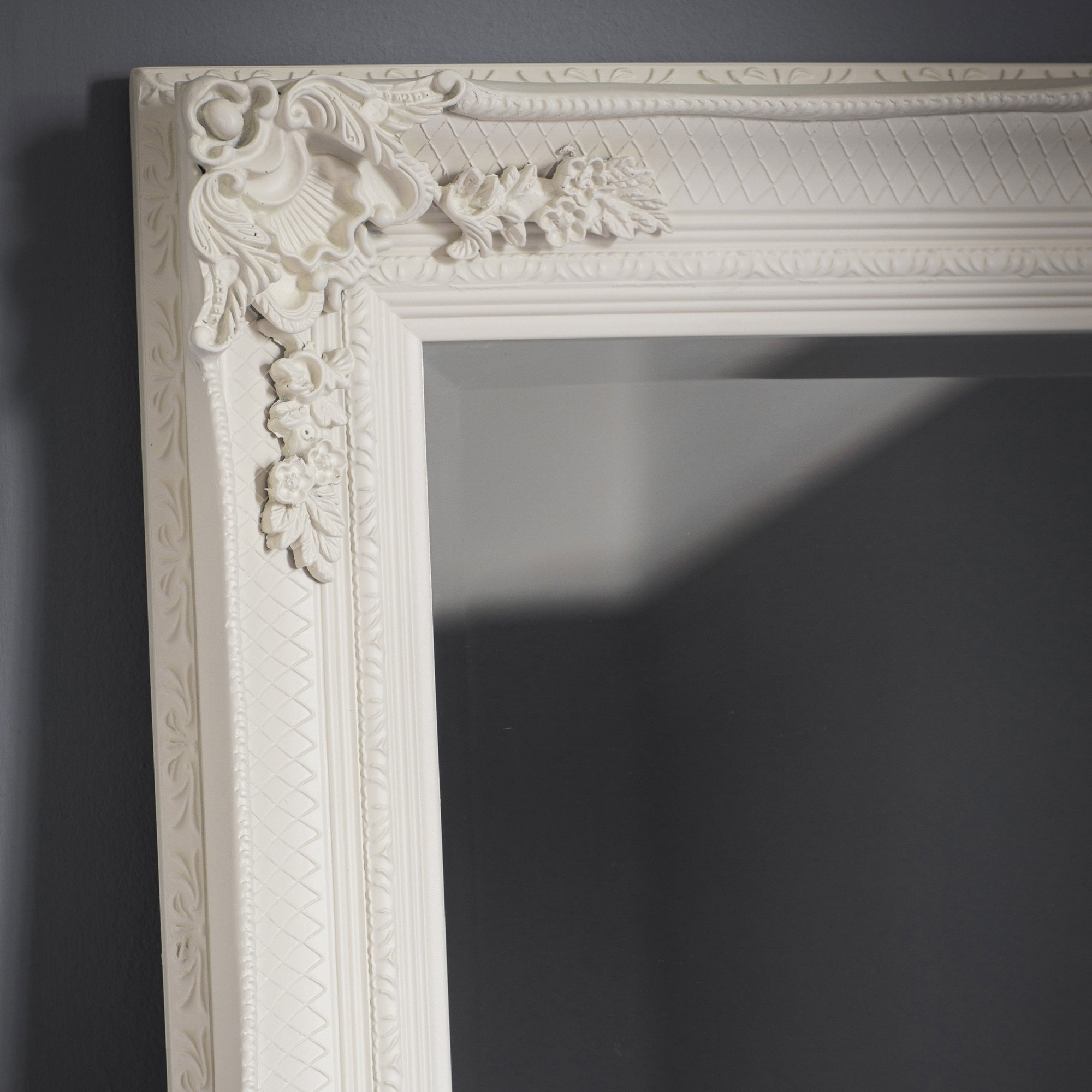 109494 Cream Wood Rectangle Leaner Mirror