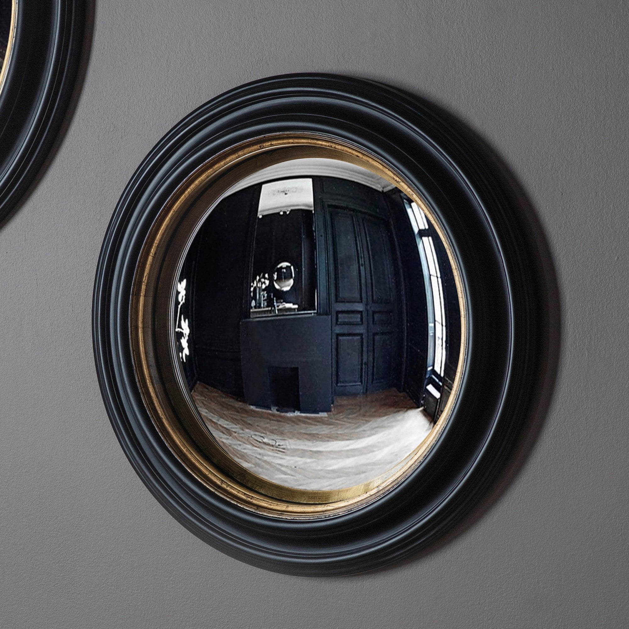 109737 Matt Black Medium Round Convex Mirror
