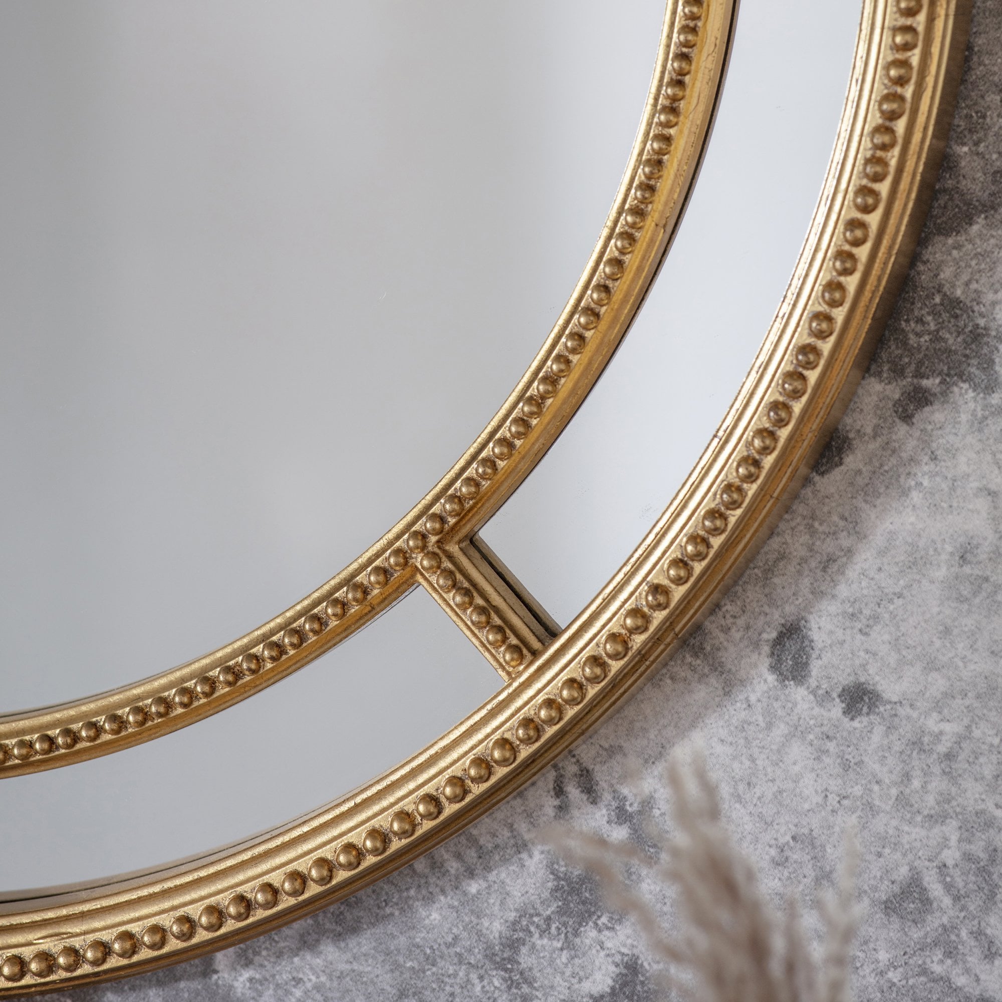 109752 Antique Gold Round Mirror