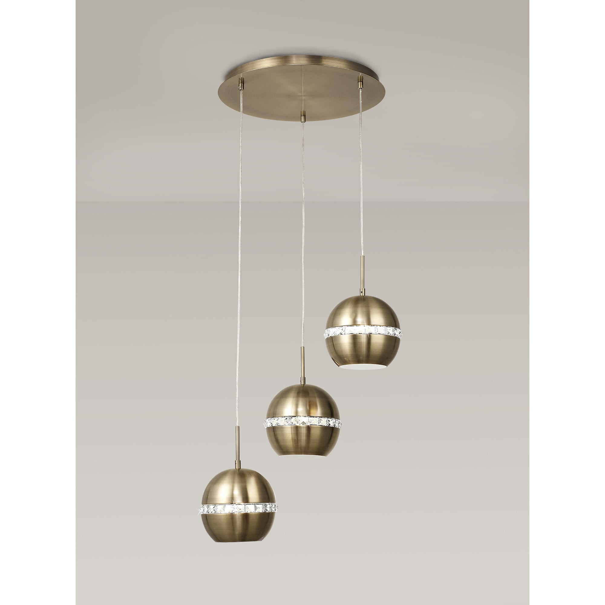 IL32842 Andrea Pendant 3 Light E27 Round Antique Brass/Crystal