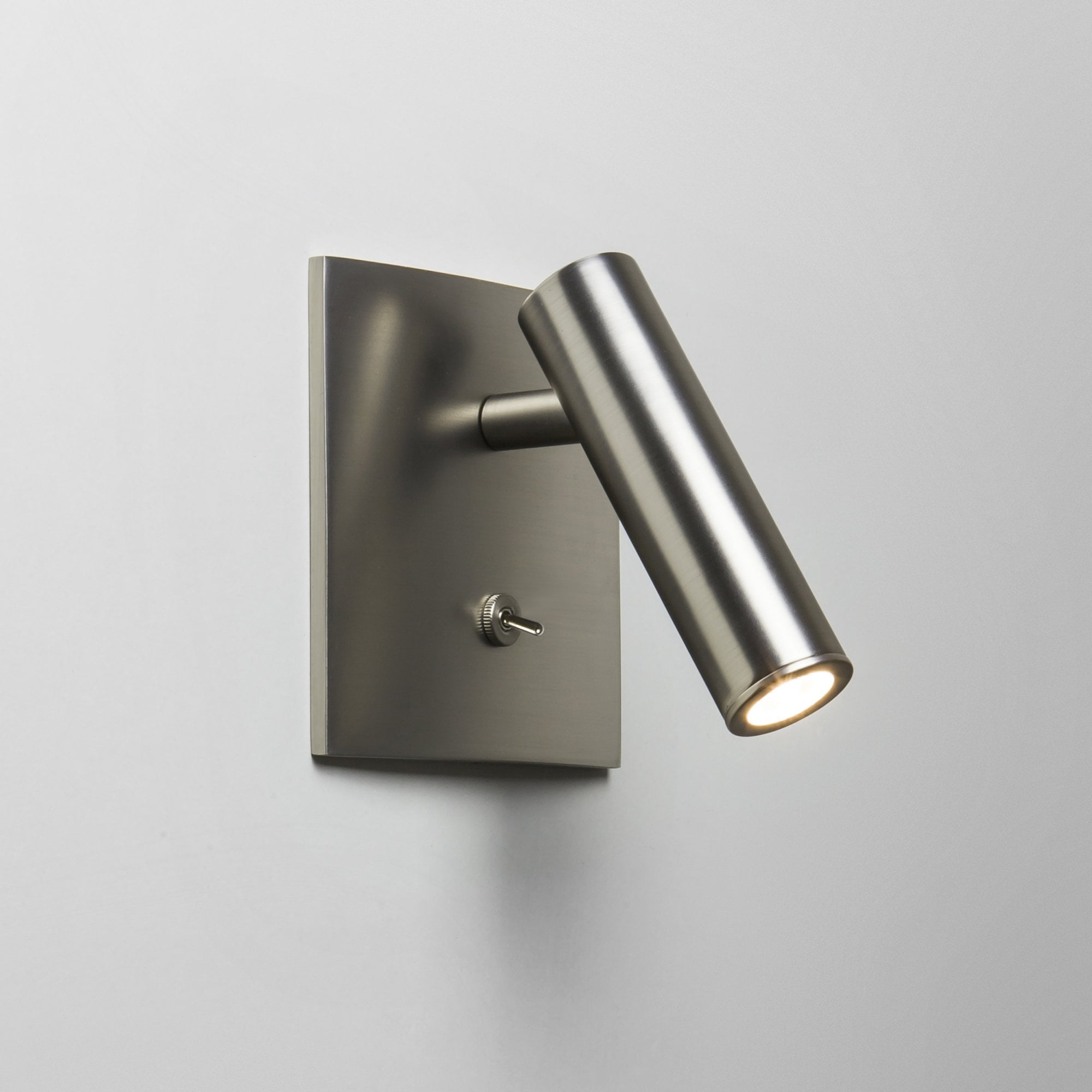 1058018 Enna Square Switched LED Reading Light Matt Nickel