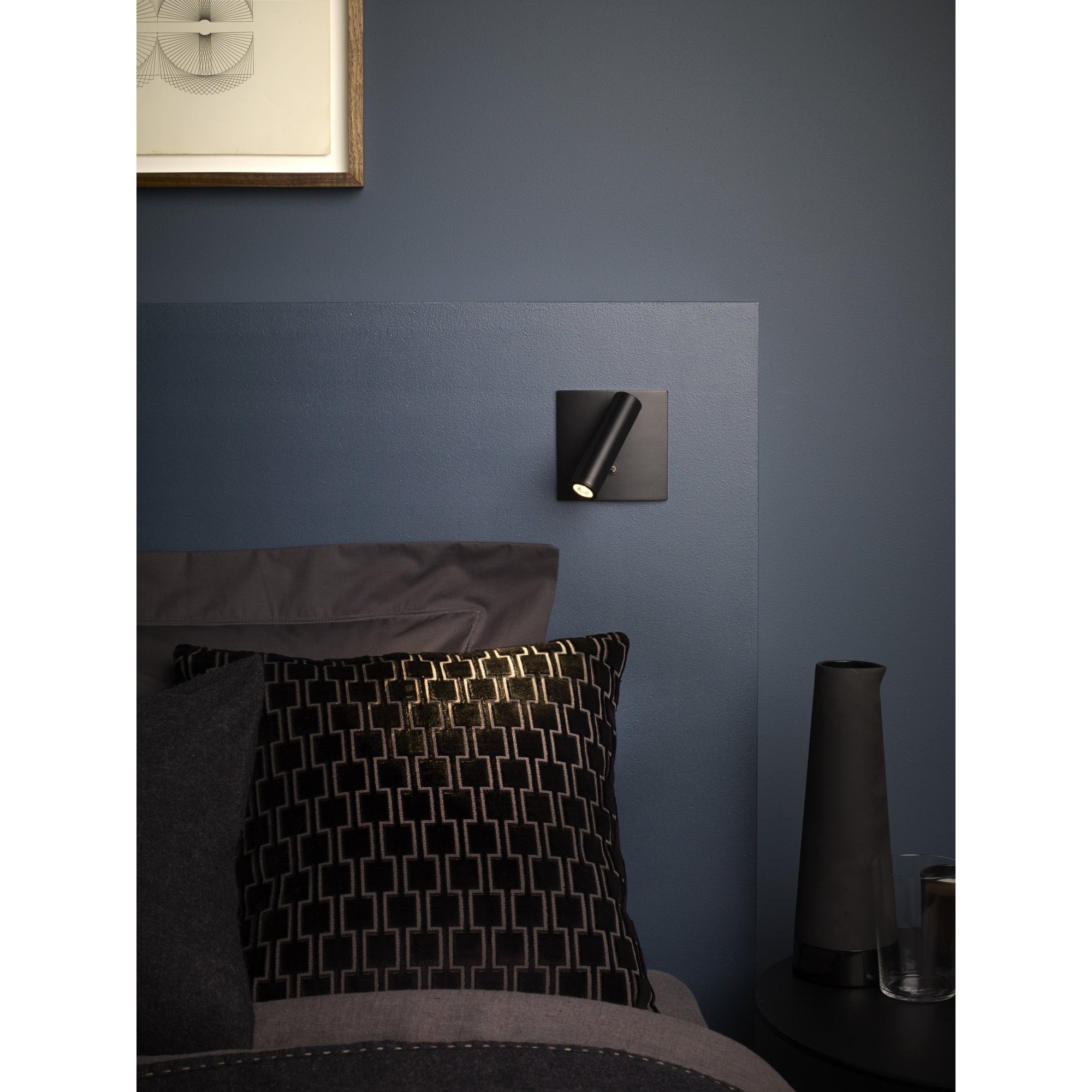 1058024 Enna Square Switched LED Reading Light Matt Black
