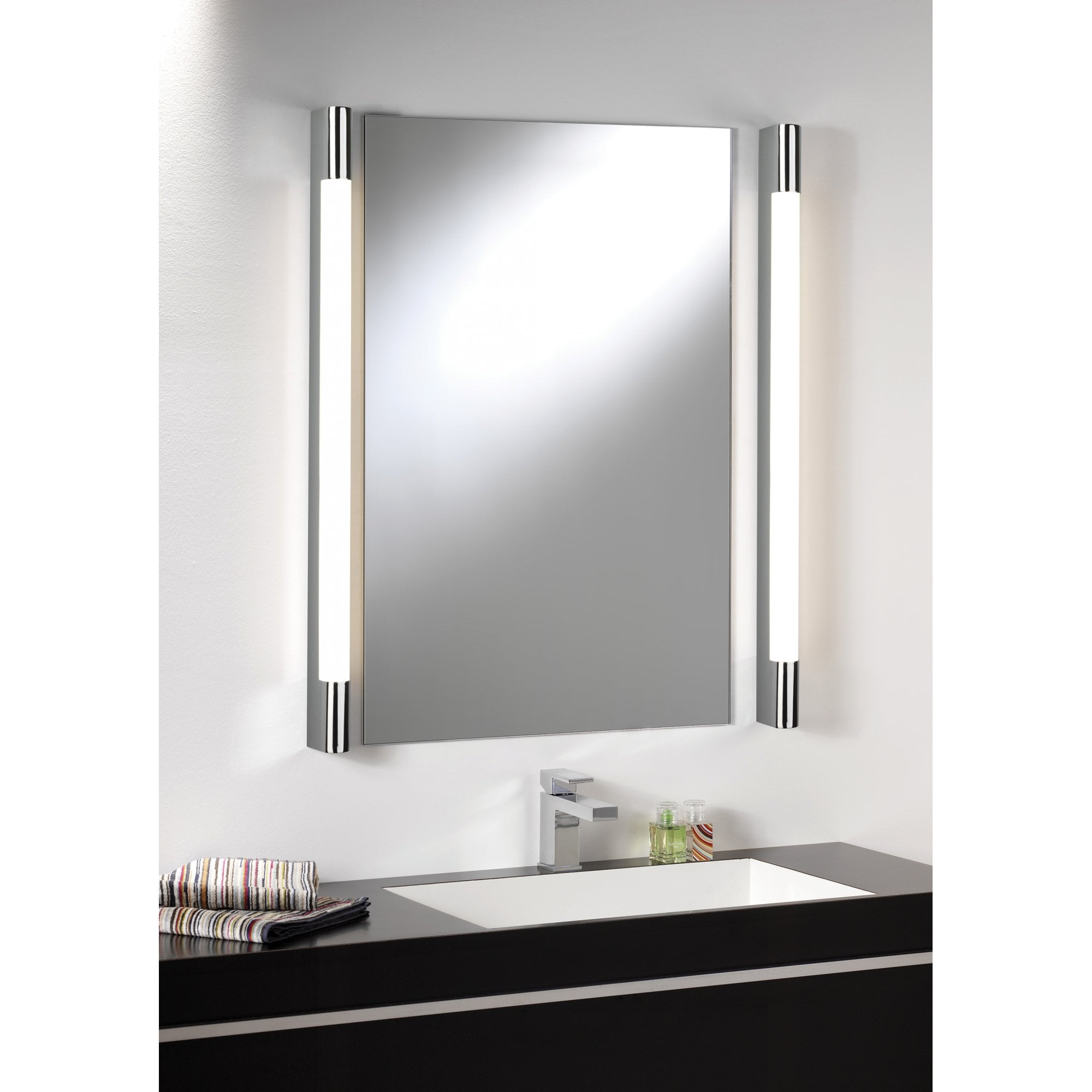 1084034 Palermo LED Bathroom Wall Light Polished Chrome