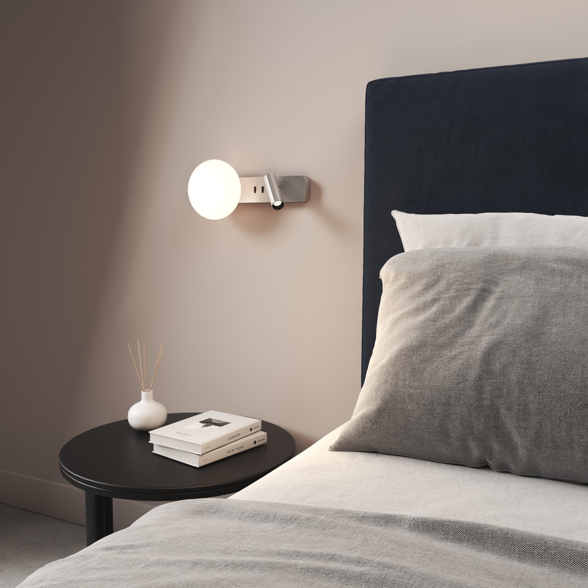 1176010 Zeppo Reader Reading Light Matt Nickel