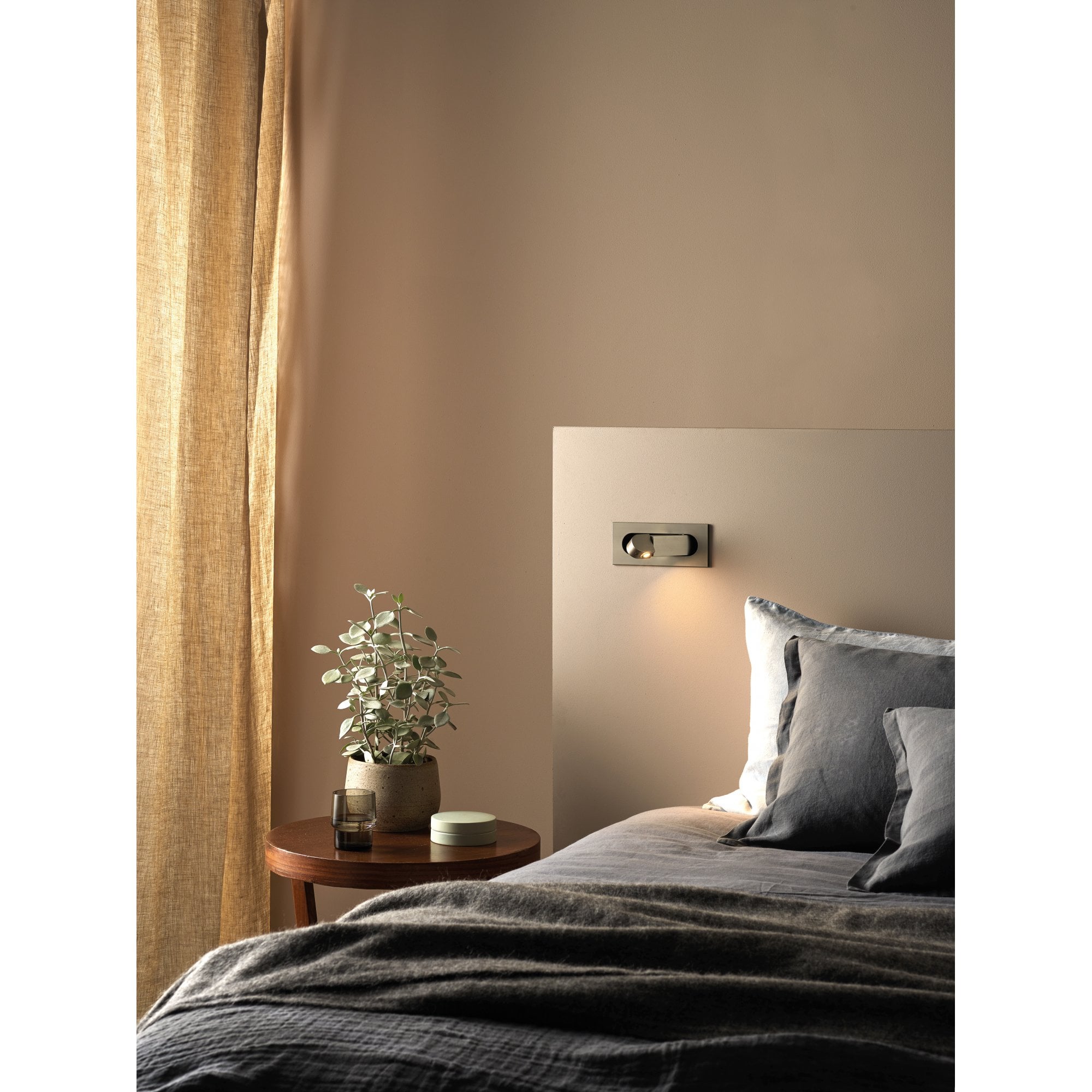 1323045 Digit LED Reading Light Matt Nickel