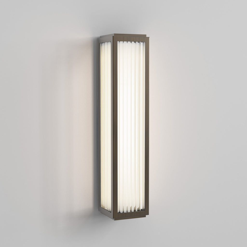 1370004 Boston 370 LED Bathroom Wall Light Bronze