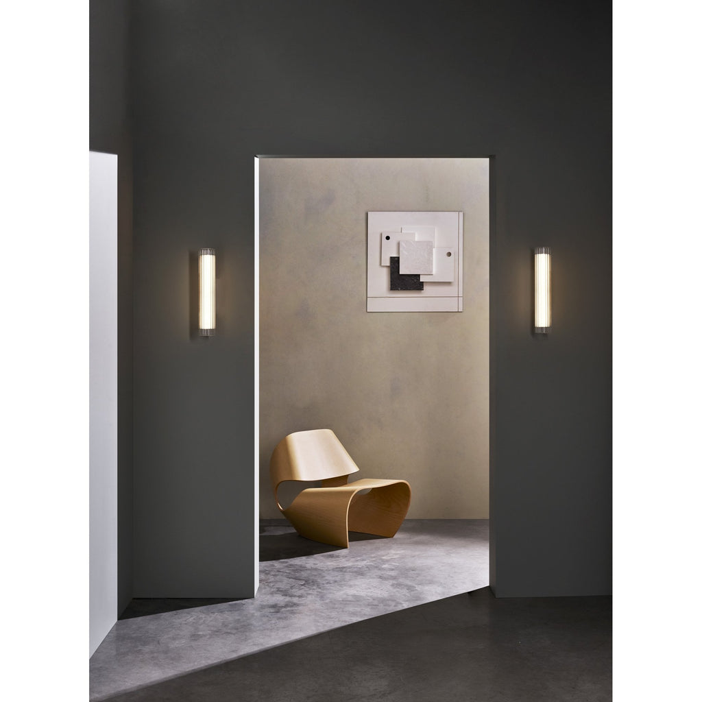 1409056 io 420 LED Bathroom Wall Light Matt Black