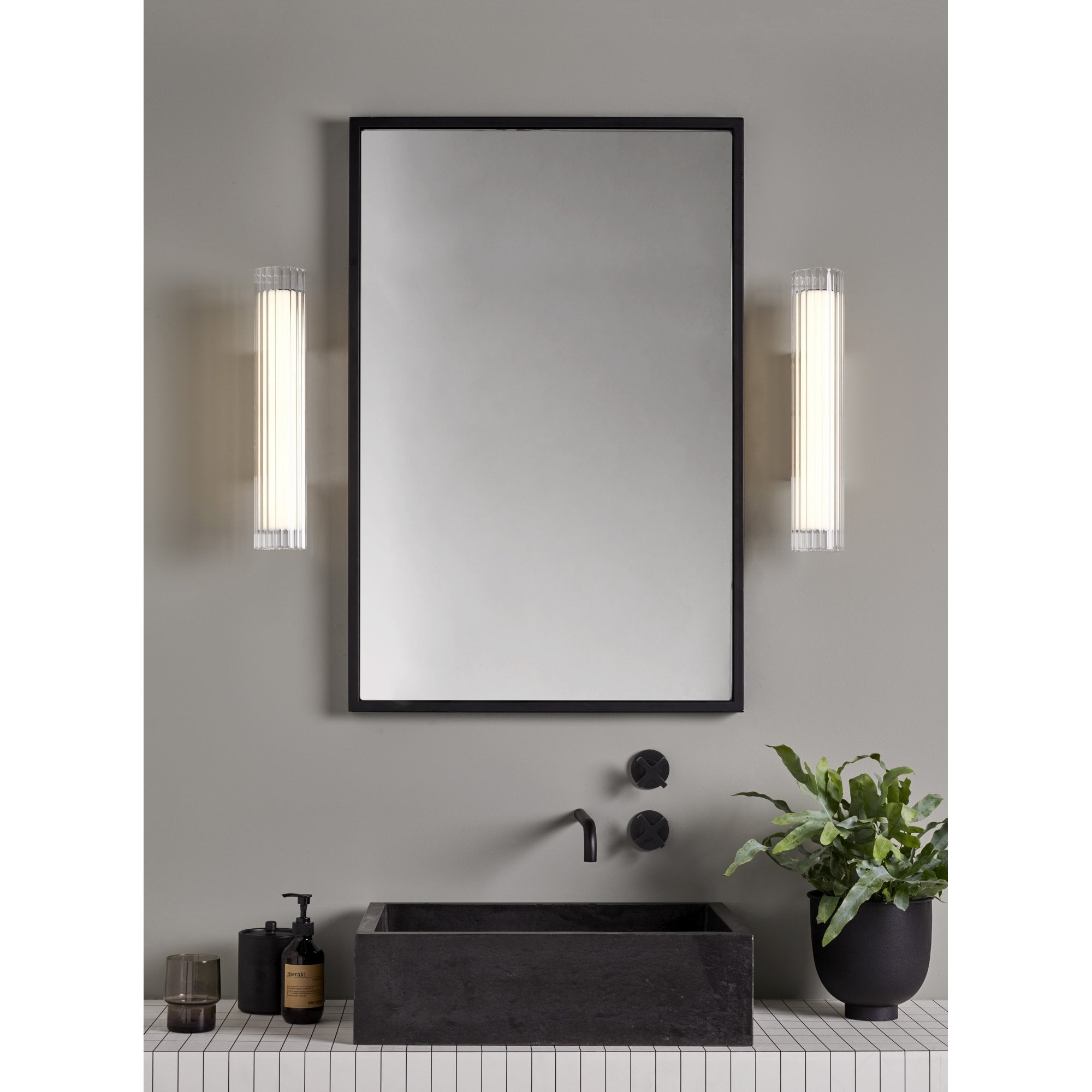 1409057 io 420 LED Bathroom Wall Light Matt Gold