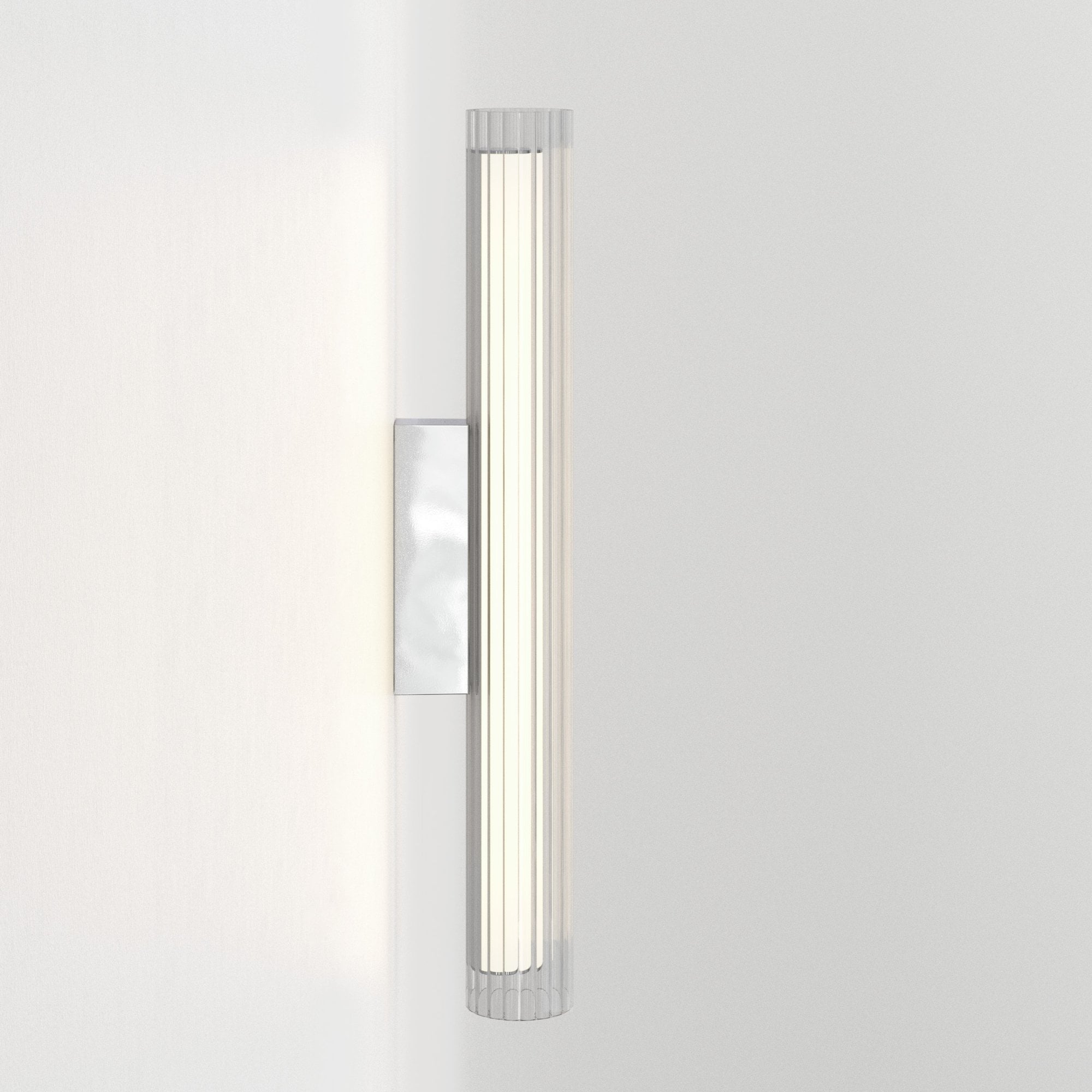 1409058 io 665 LED Bathroom Wall Light Polished Chrome