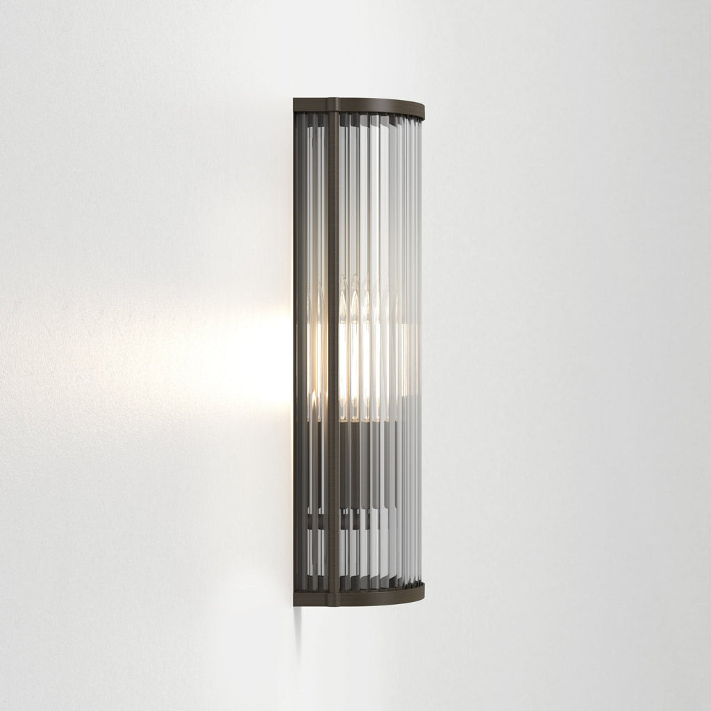 1427001 Avignon Round 375 Wall Light Bronze