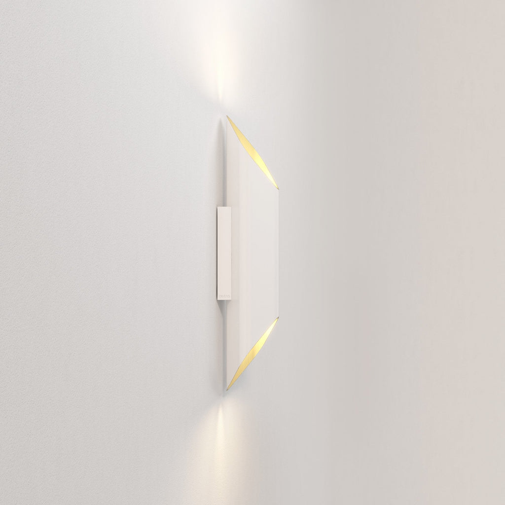 1481015 Ako 420 Phase LED Wall Light Matt White