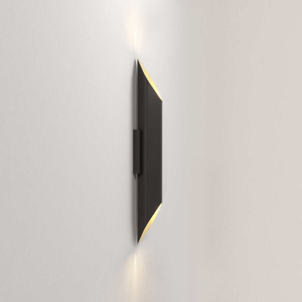 1481017 Ako 600 Phase LED Wall Light Matt Black