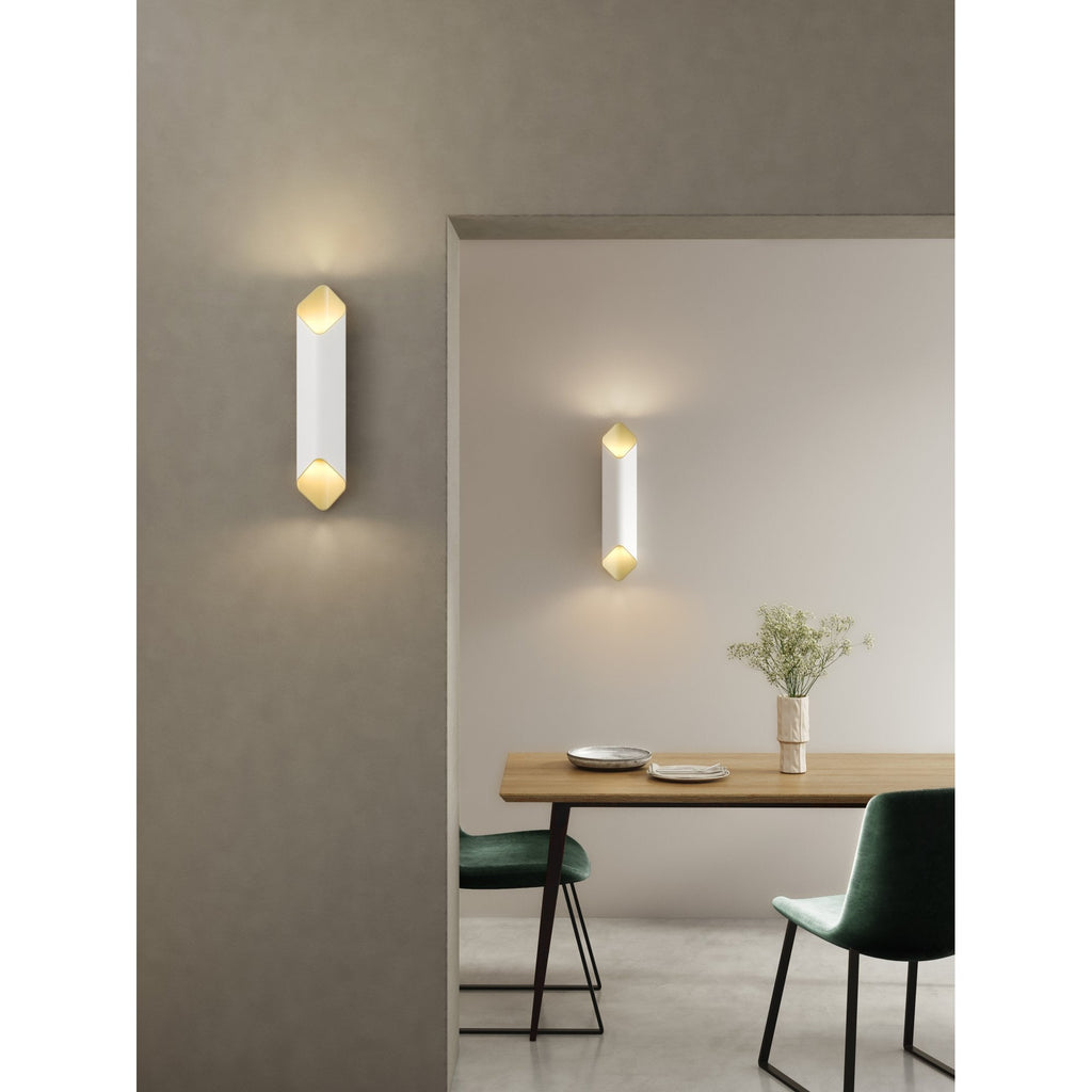 1481018 Ako 600 Phase LED Wall Light Matt White