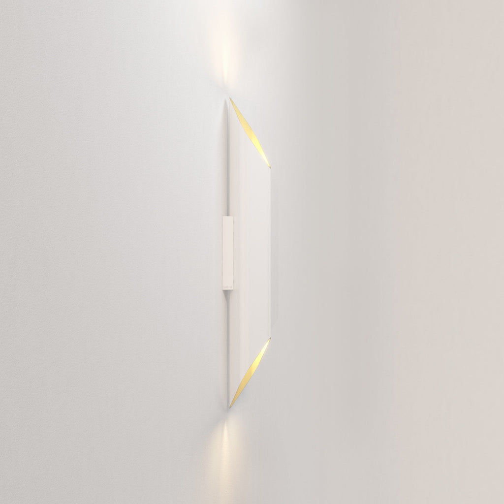 1481018 Ako 600 Phase LED Wall Light Matt White