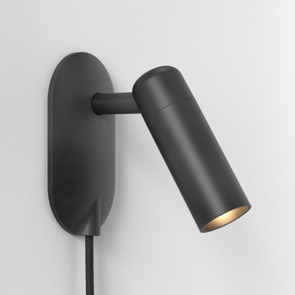 1473007 Gio 1 Light Reading Light Matt Black