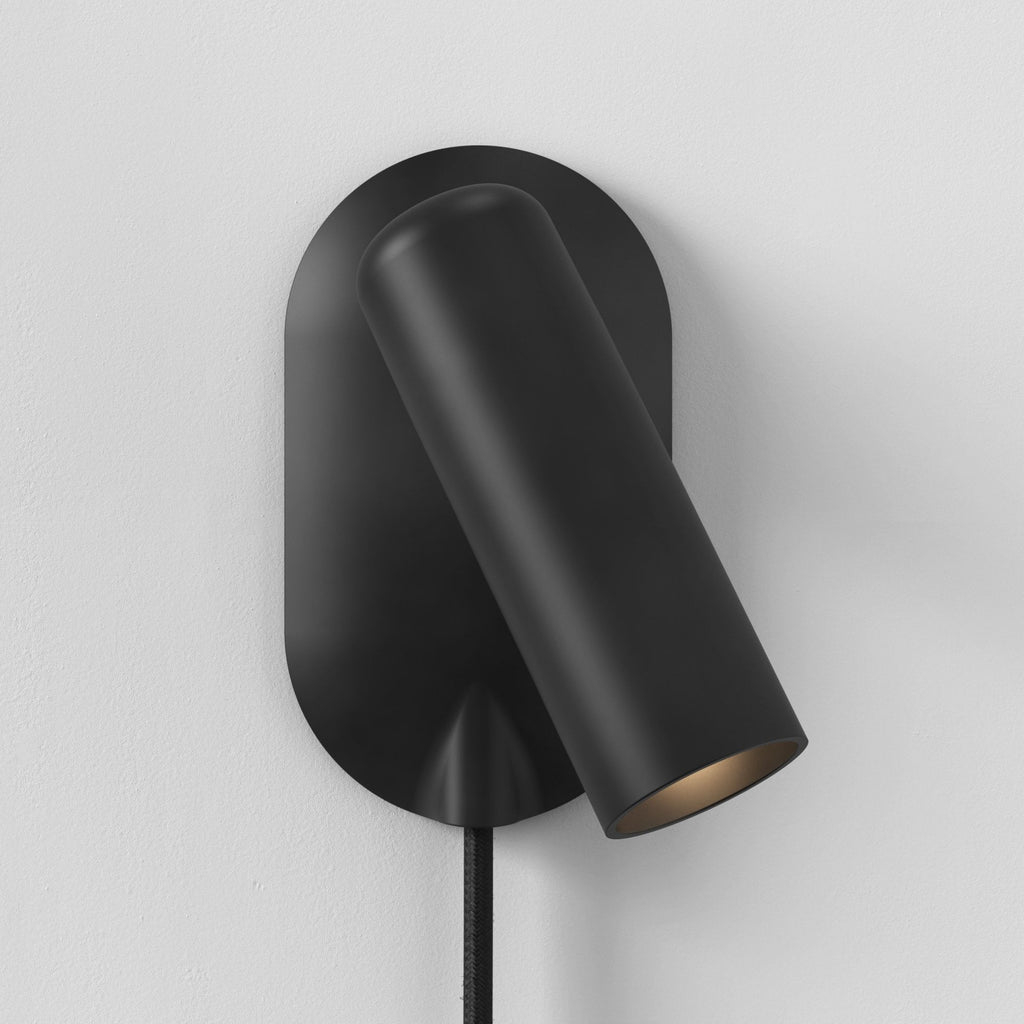 1473007 Gio 1 Light Reading Light Matt Black