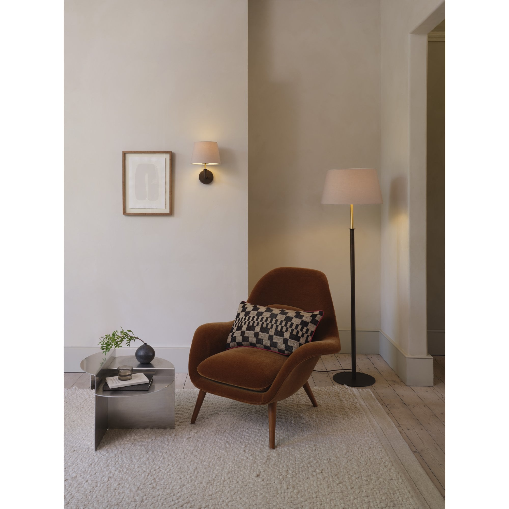 1483002 Club 1 Light Floor Light Bronze Base Only