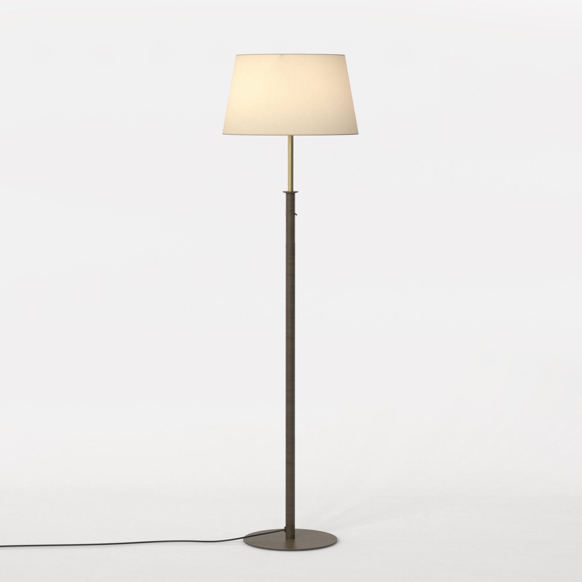 1483002 Club 1 Light Floor Light Bronze Base Only