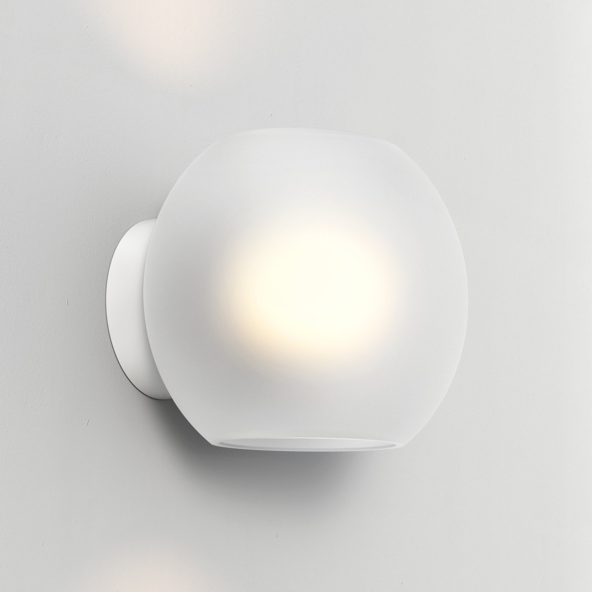 1489001 Luna 1 Light Wall Light Matt White