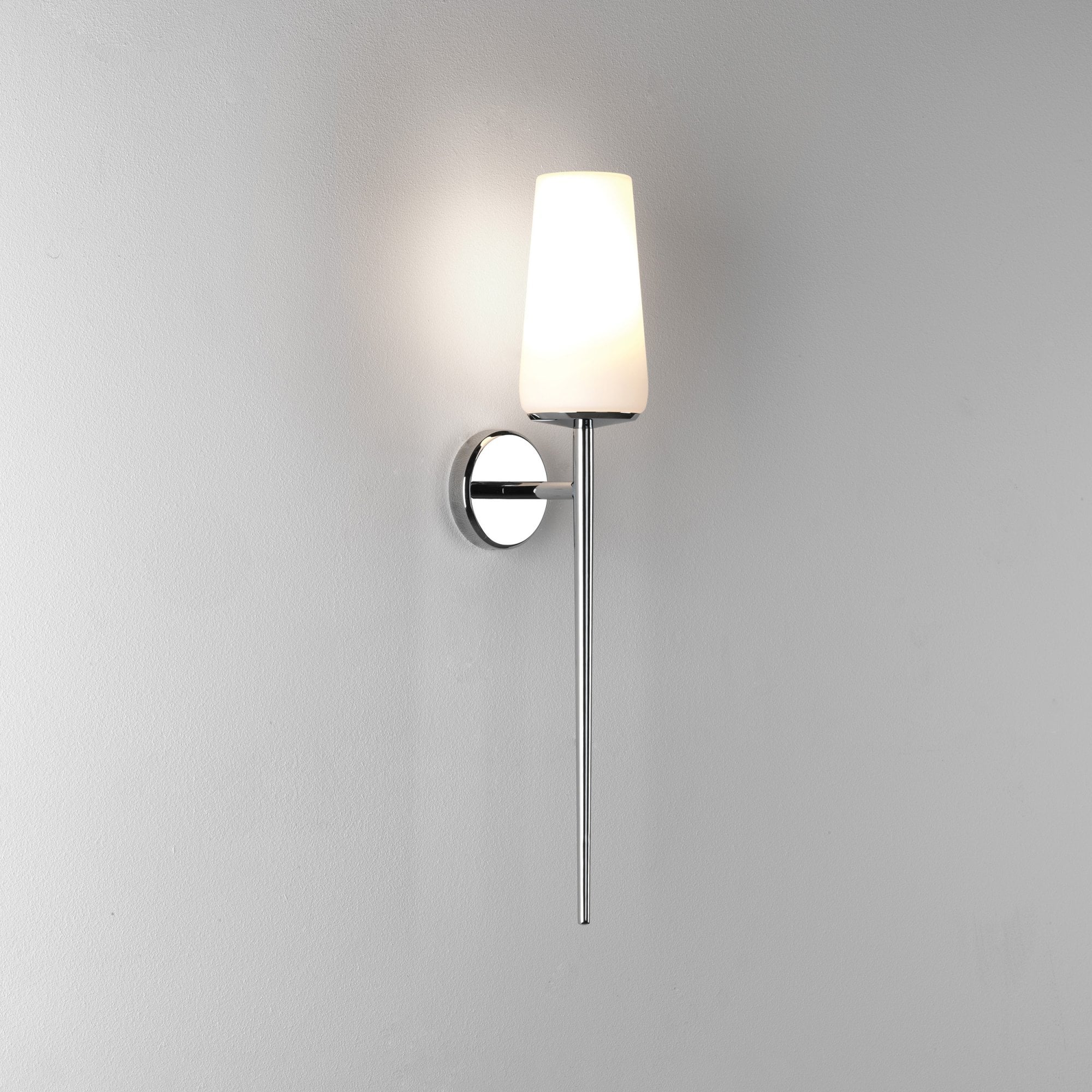 1388001 Beauville Bathroom Wall Light Polished Chrome