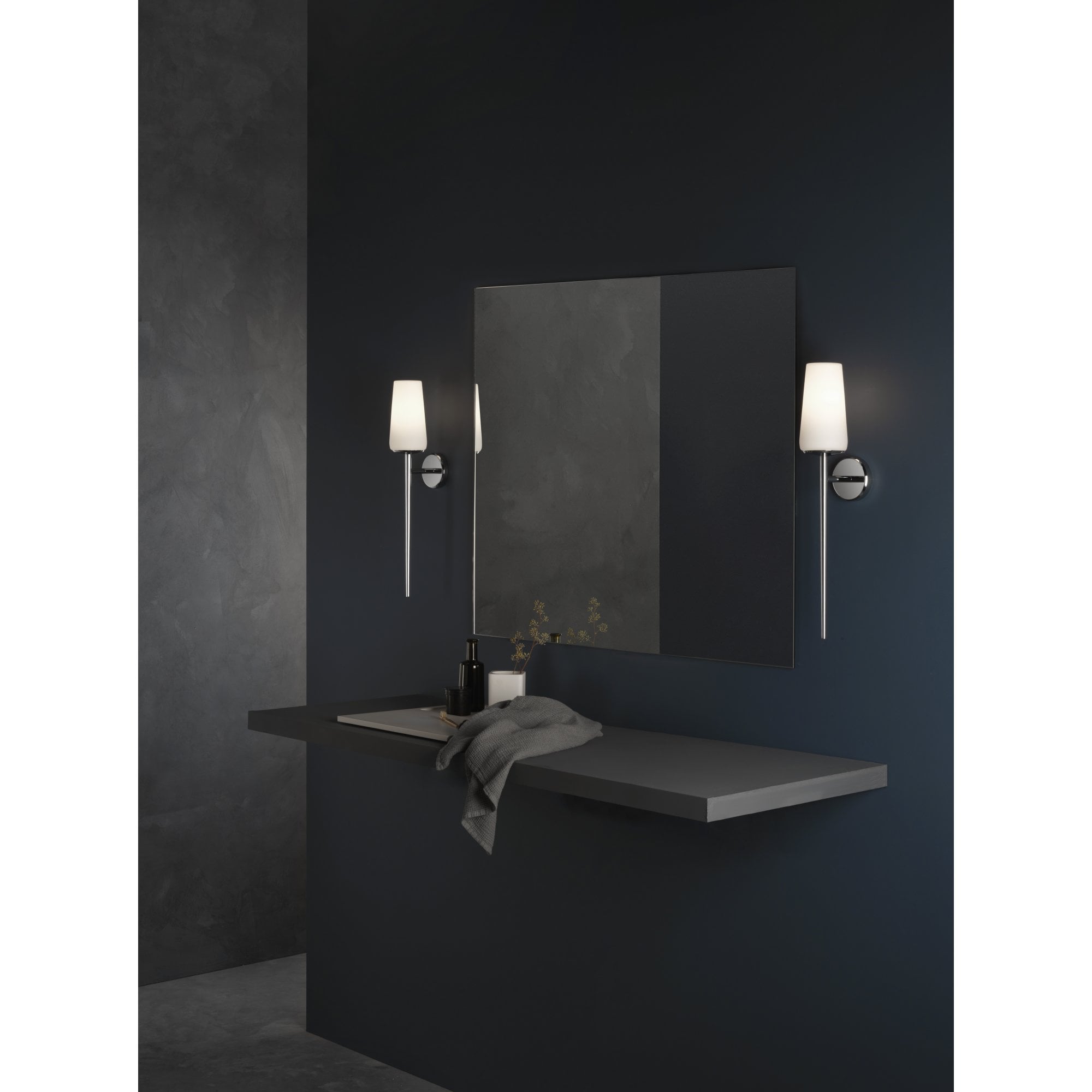 1388001 Beauville Bathroom Wall Light Polished Chrome