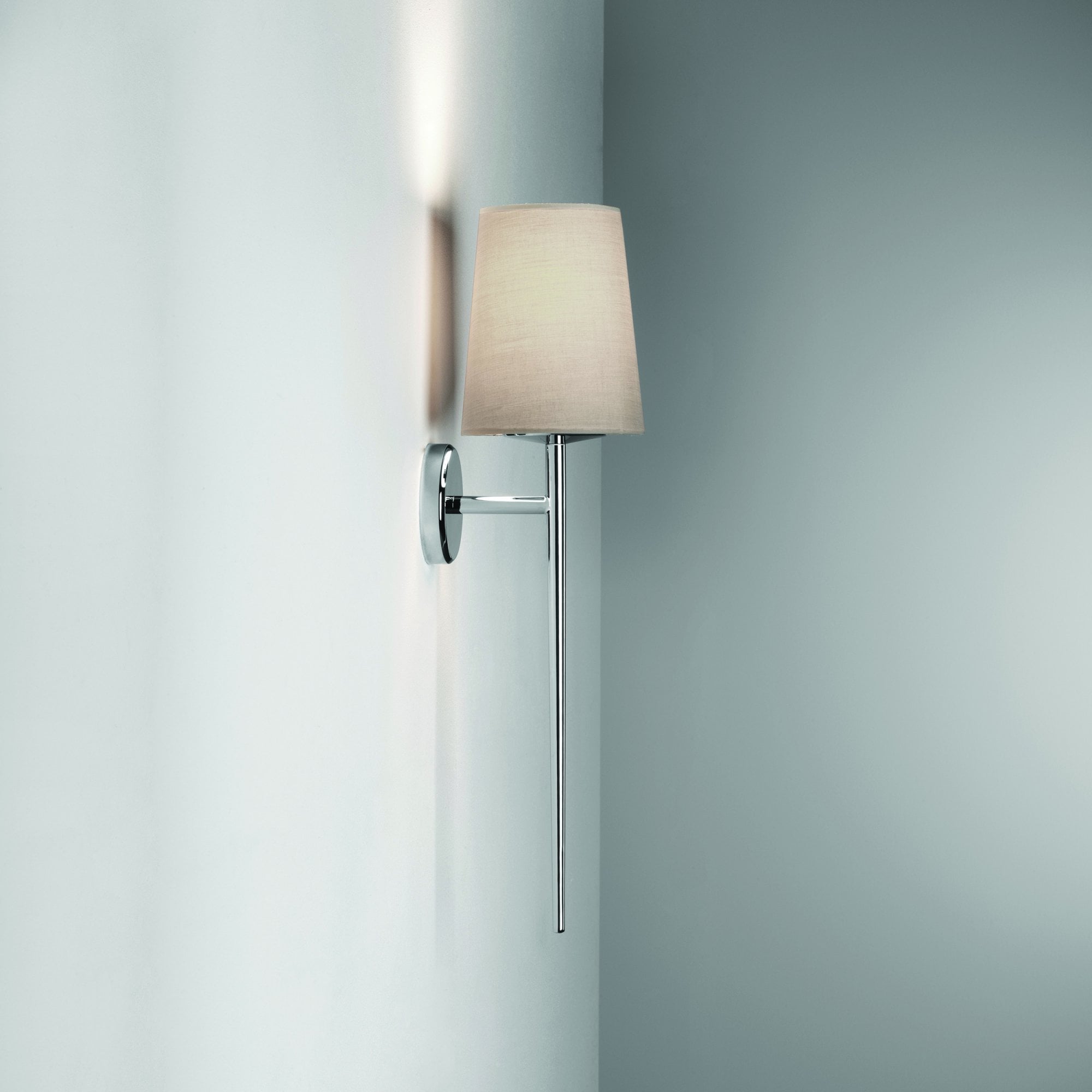 1388001 Beauville Bathroom Wall Light Polished Chrome