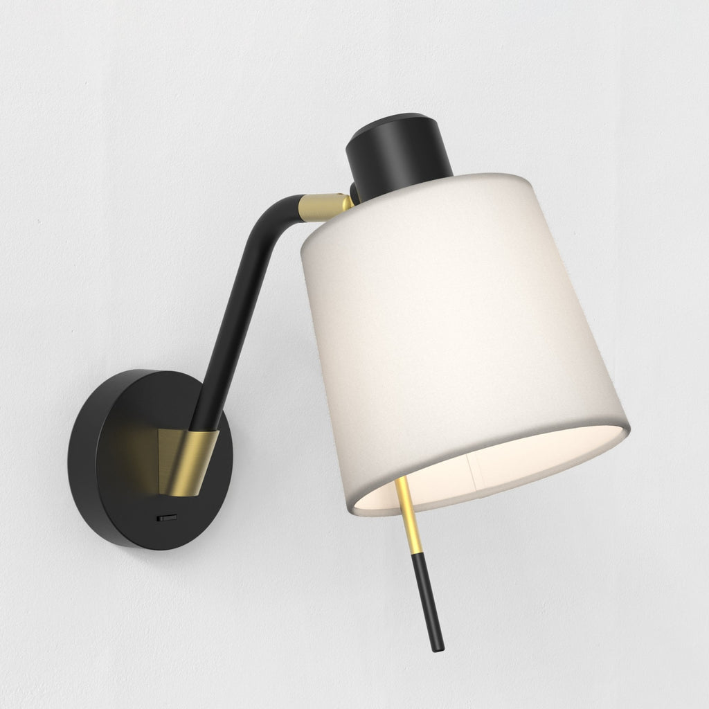 1441013 Edward Switched Wall Light Matt Black