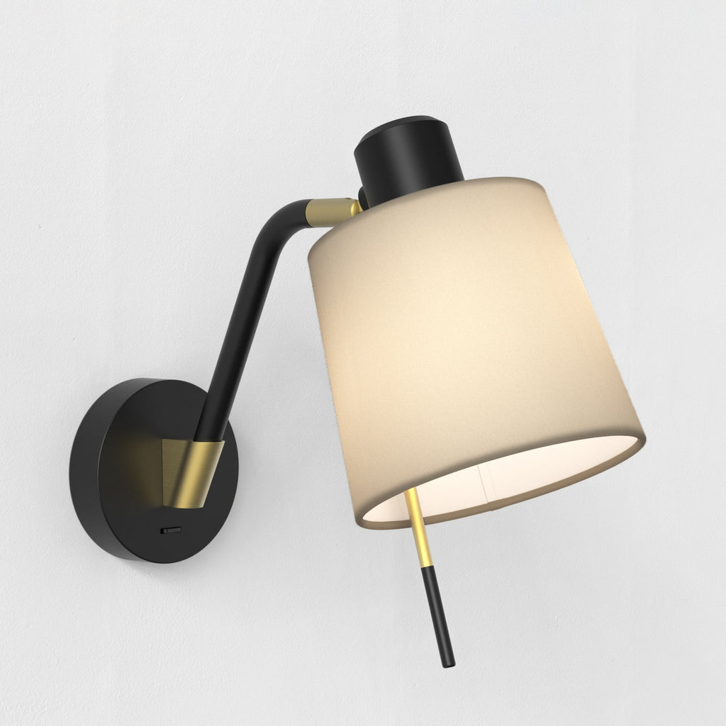 1441013 Edward Switched Wall Light Matt Black