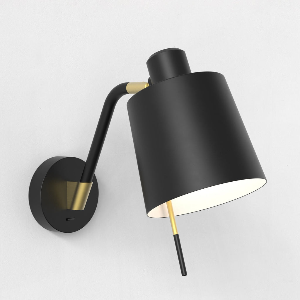 1441013 Edward Switched Wall Light Matt Black