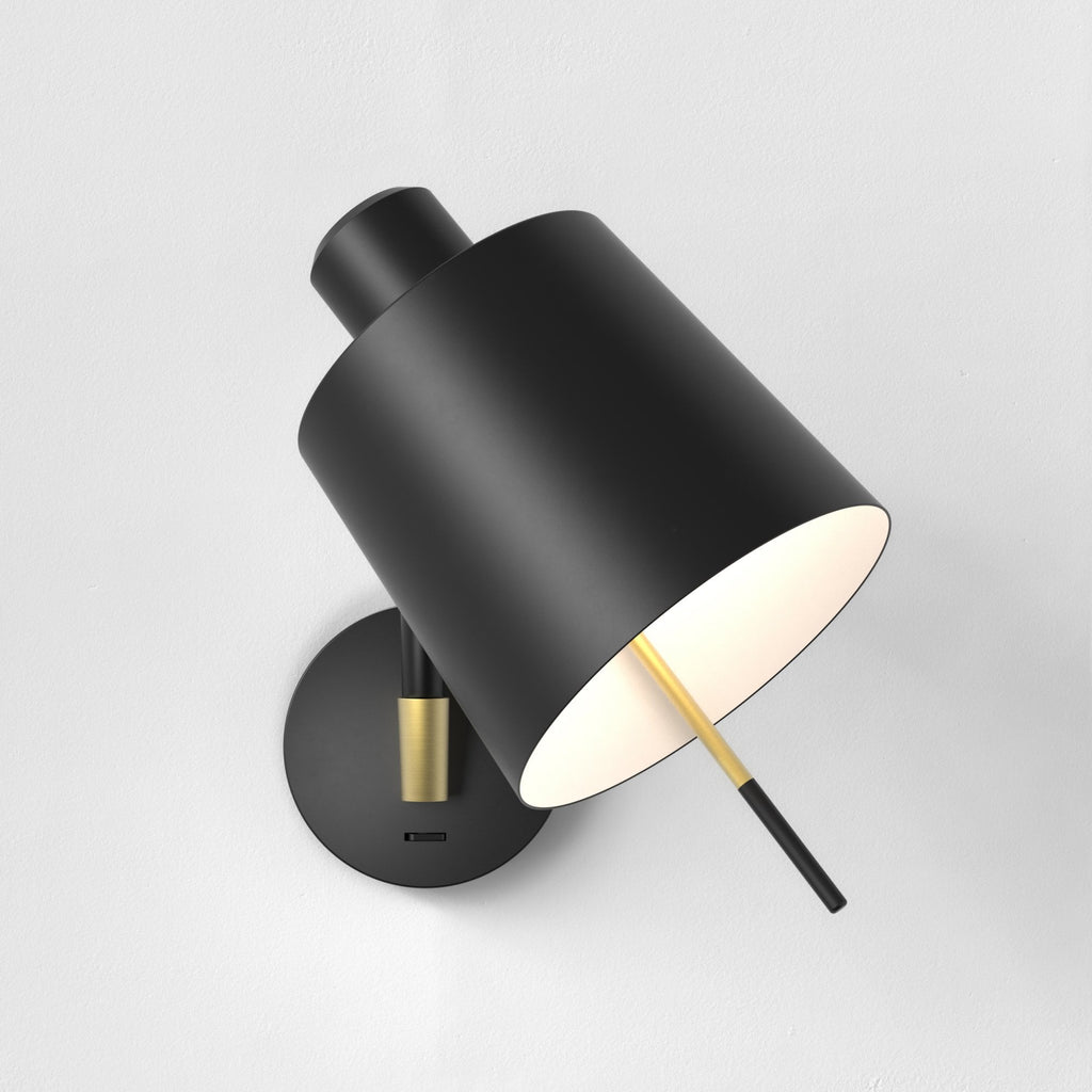 1441013 Edward Switched Wall Light Matt Black