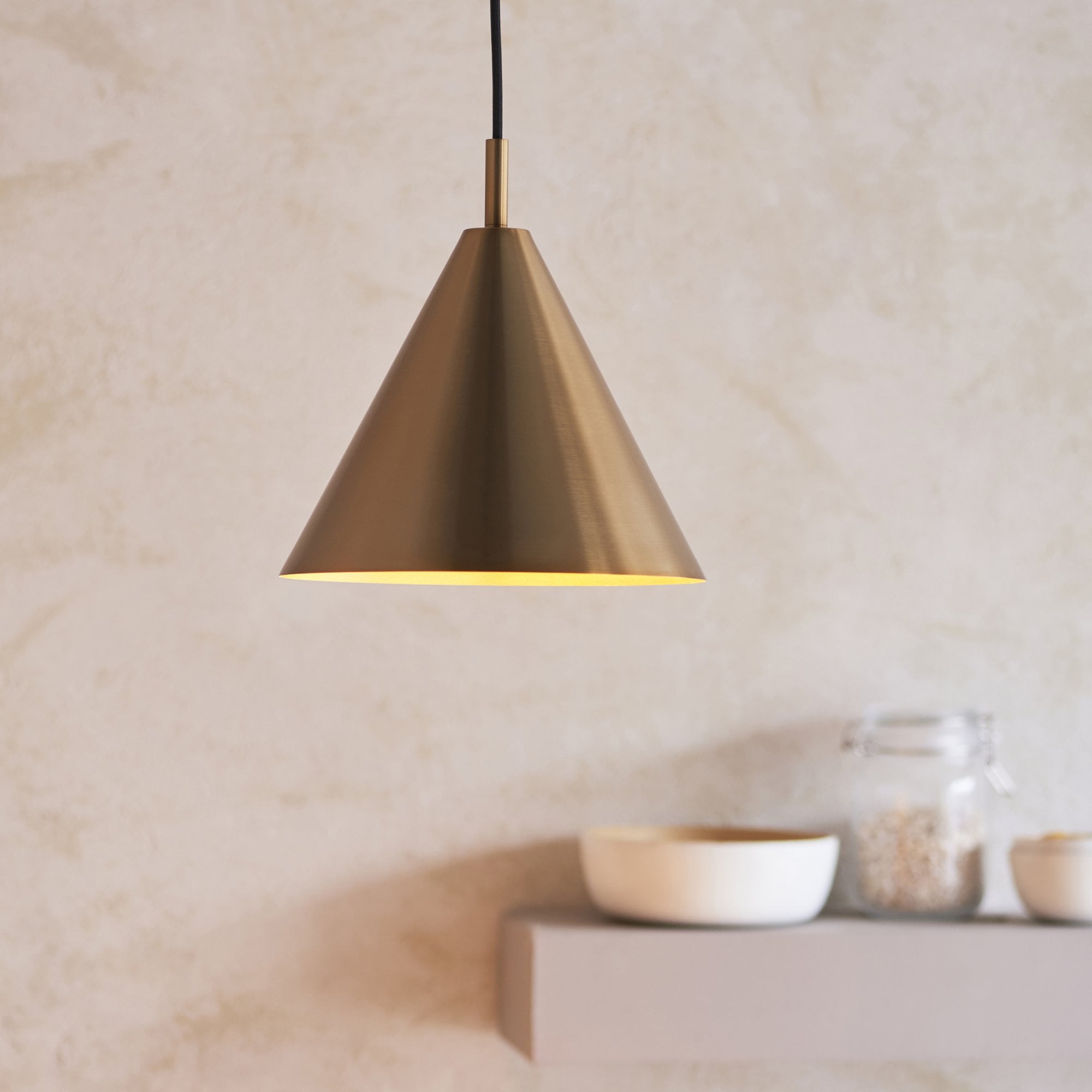 102891 Cape Pendant Antique Brass