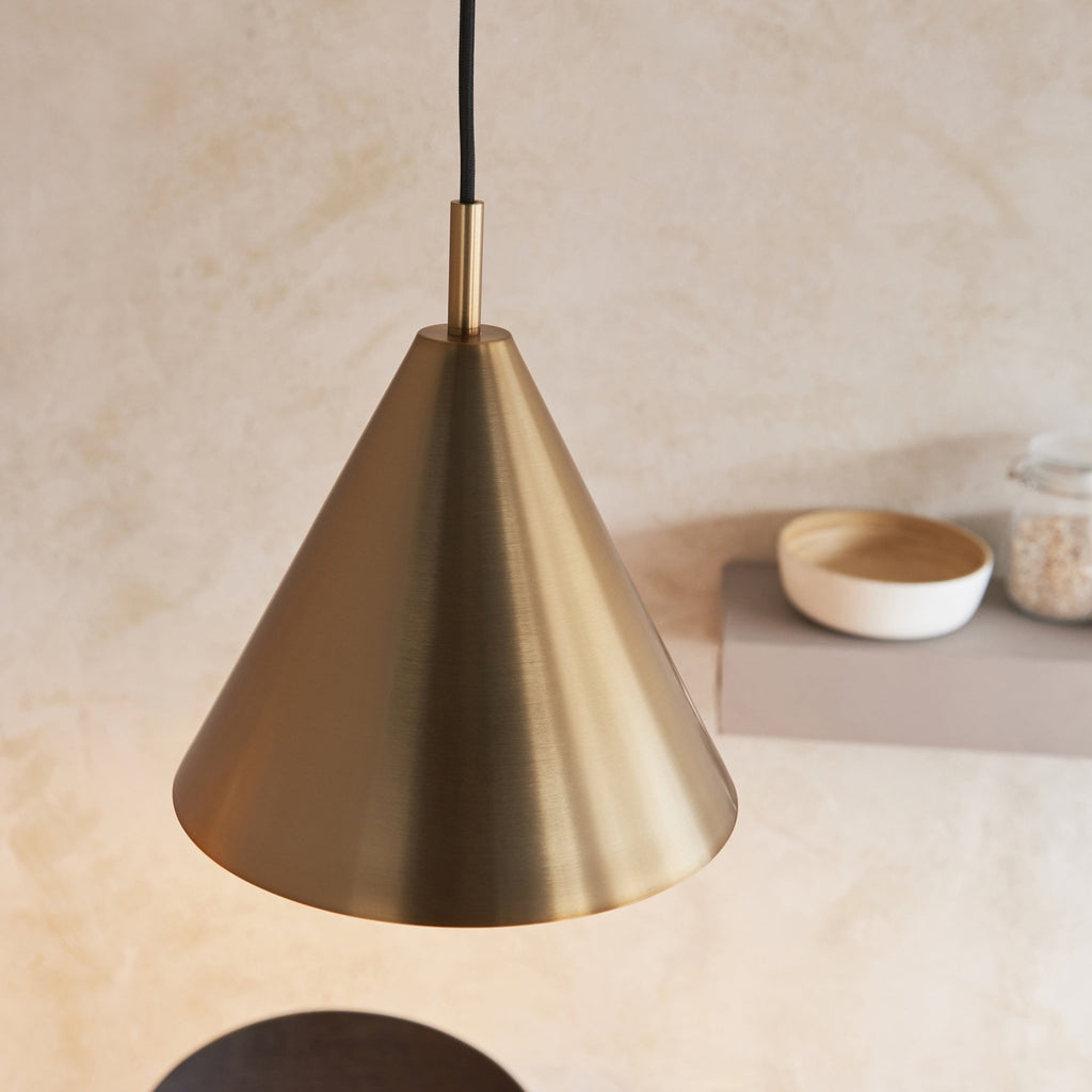 102891 Cape Pendant Antique Brass